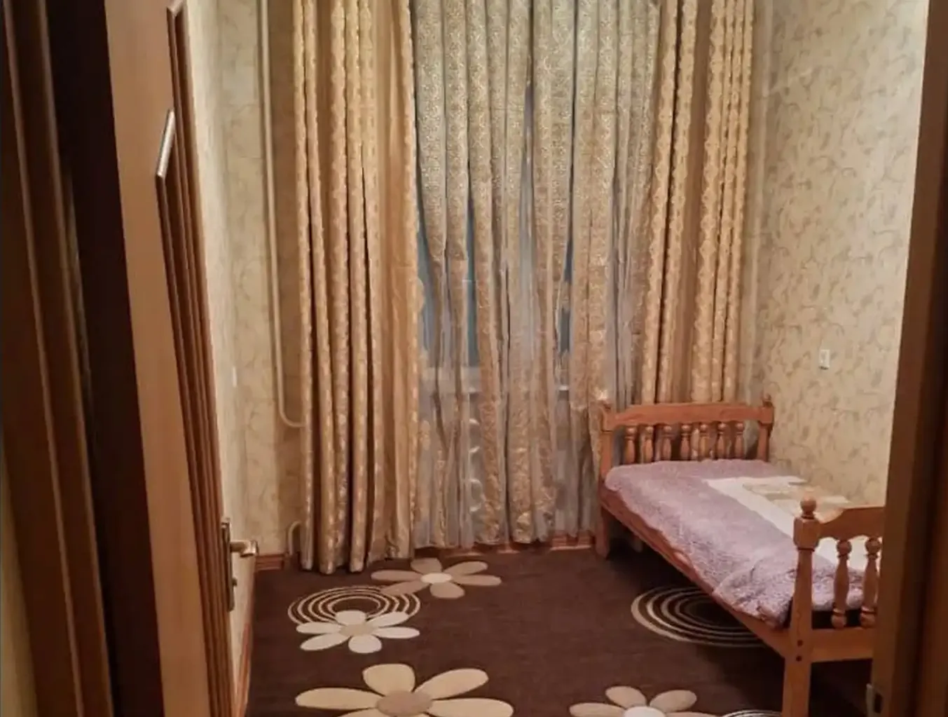 4-комн. квартира, 4 этаж, 60м², Сино