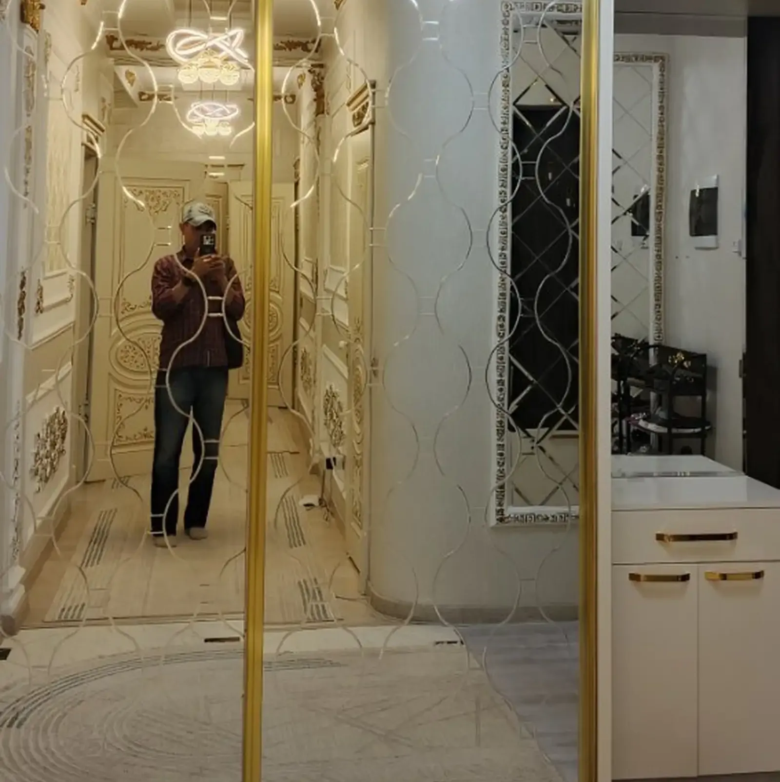 3-комн. квартира, 9 этаж, 96 м², Фирдавси