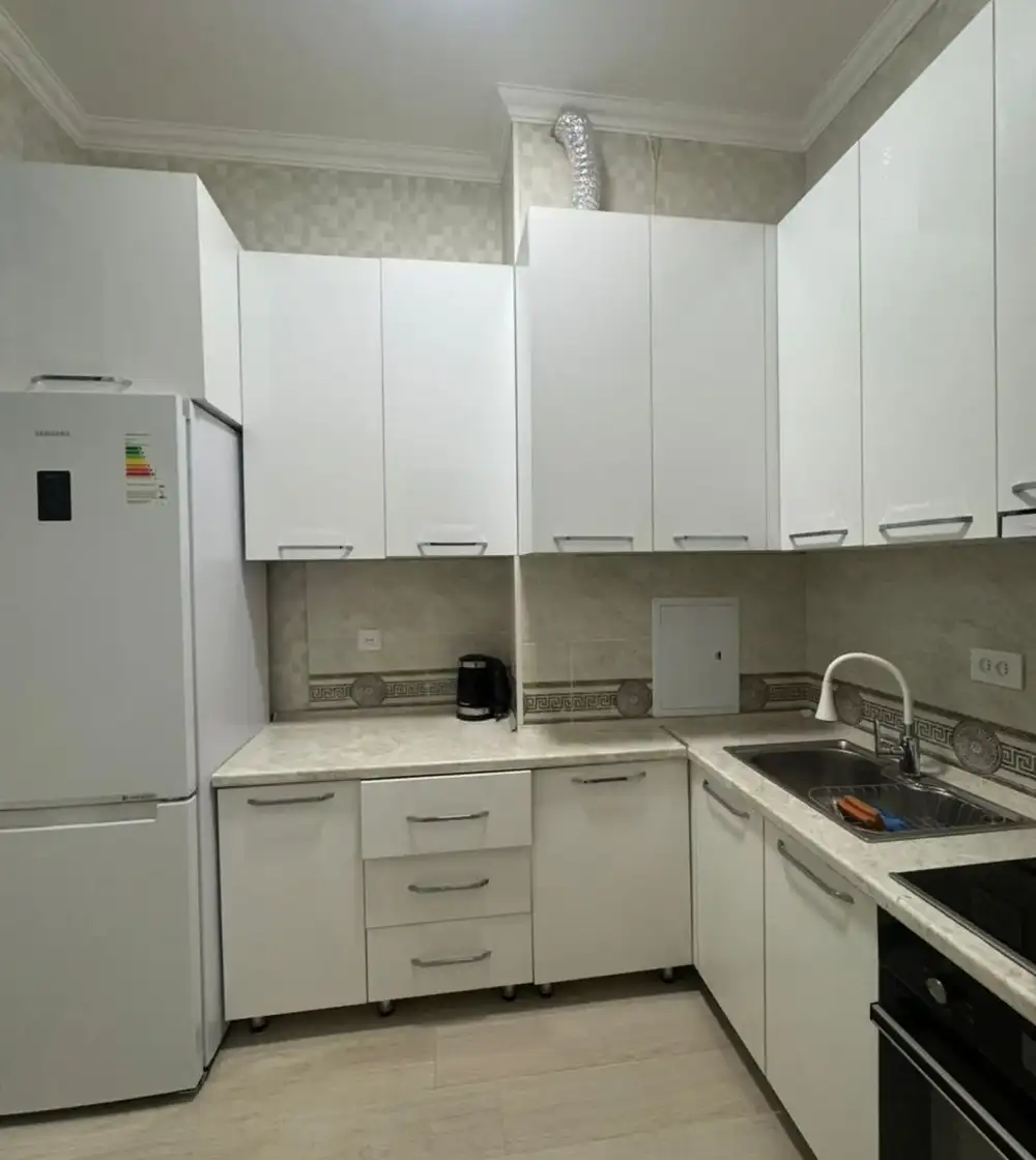 2-комн. квартира, 6 этаж, 70м², Шохмансур Айни