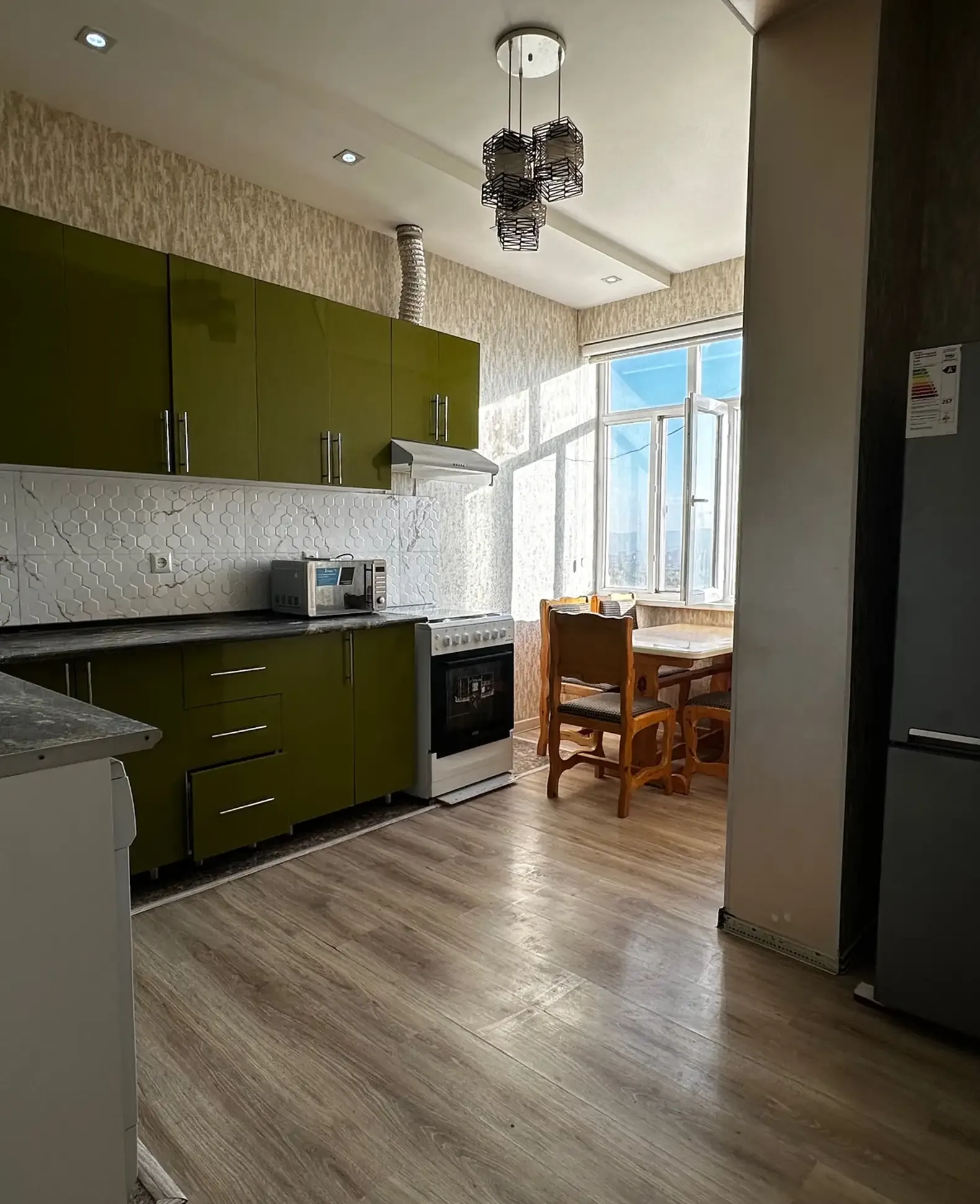 3-комн. квартира, 12 этаж, 112м², Шохмансур 2 роддом