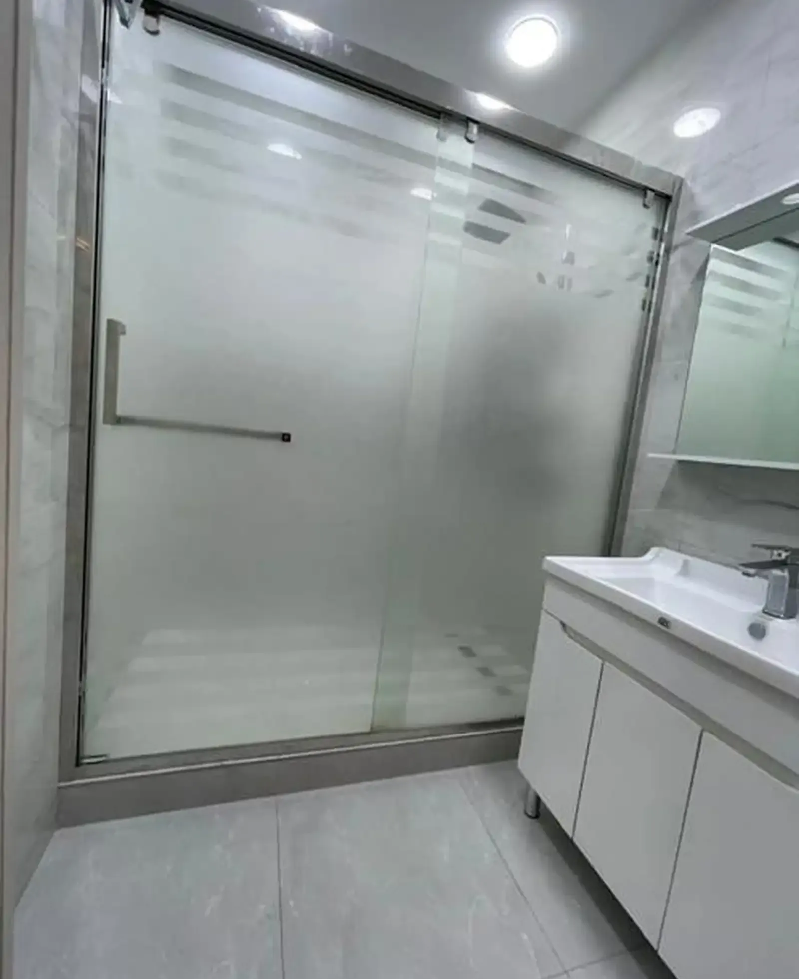2-комн. квартира, 12 этаж, 97м², Шохмансур