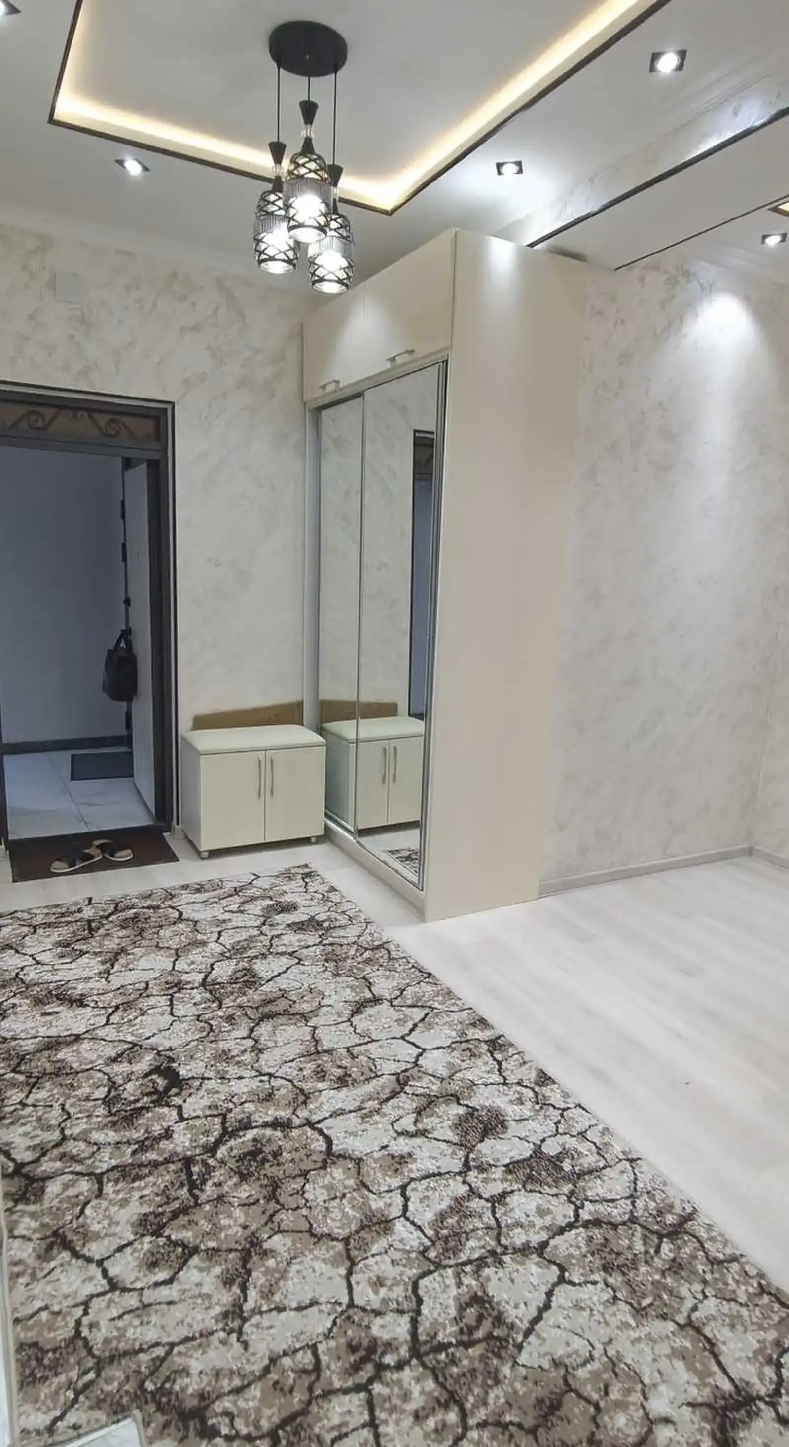 2-комн. квартира, 16 этаж, 70м², шохмансур