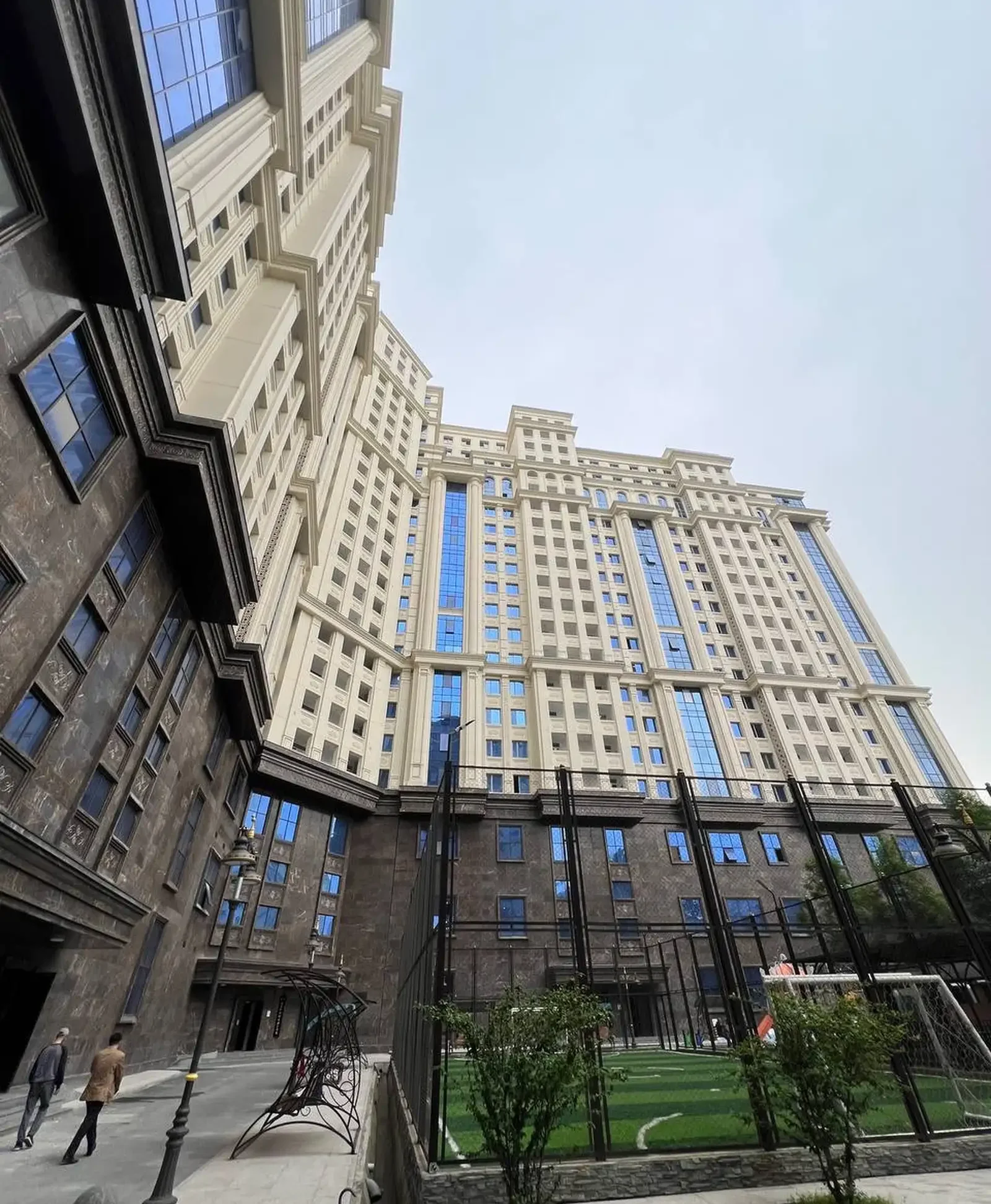 5-комн. квартира, 8 этаж, 167 м², Исмоили Сомони Цум Шохпалас