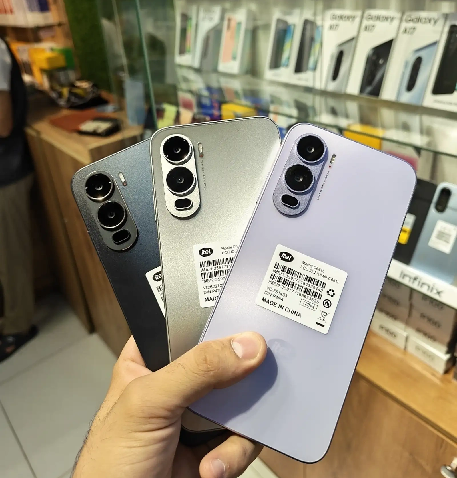 Itel City 200 8/128Gb blue
