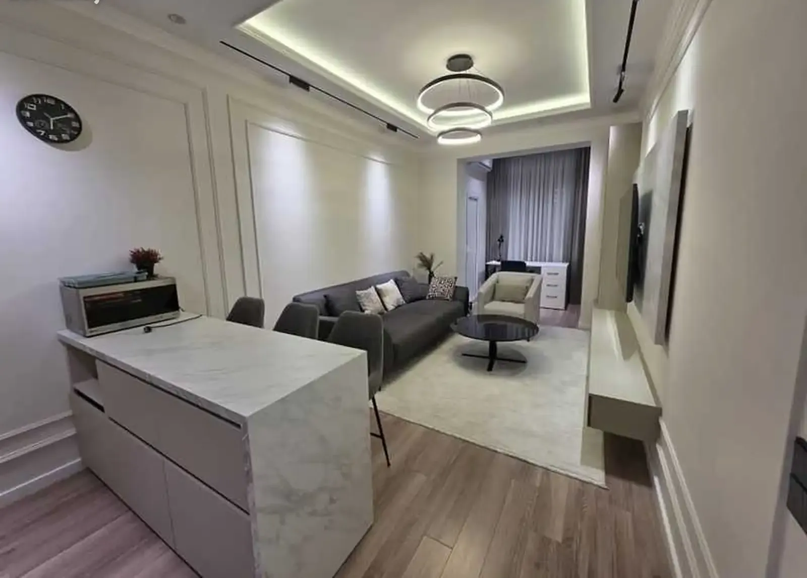 2-комн. квартира, 8 этаж, 55м², Парламент