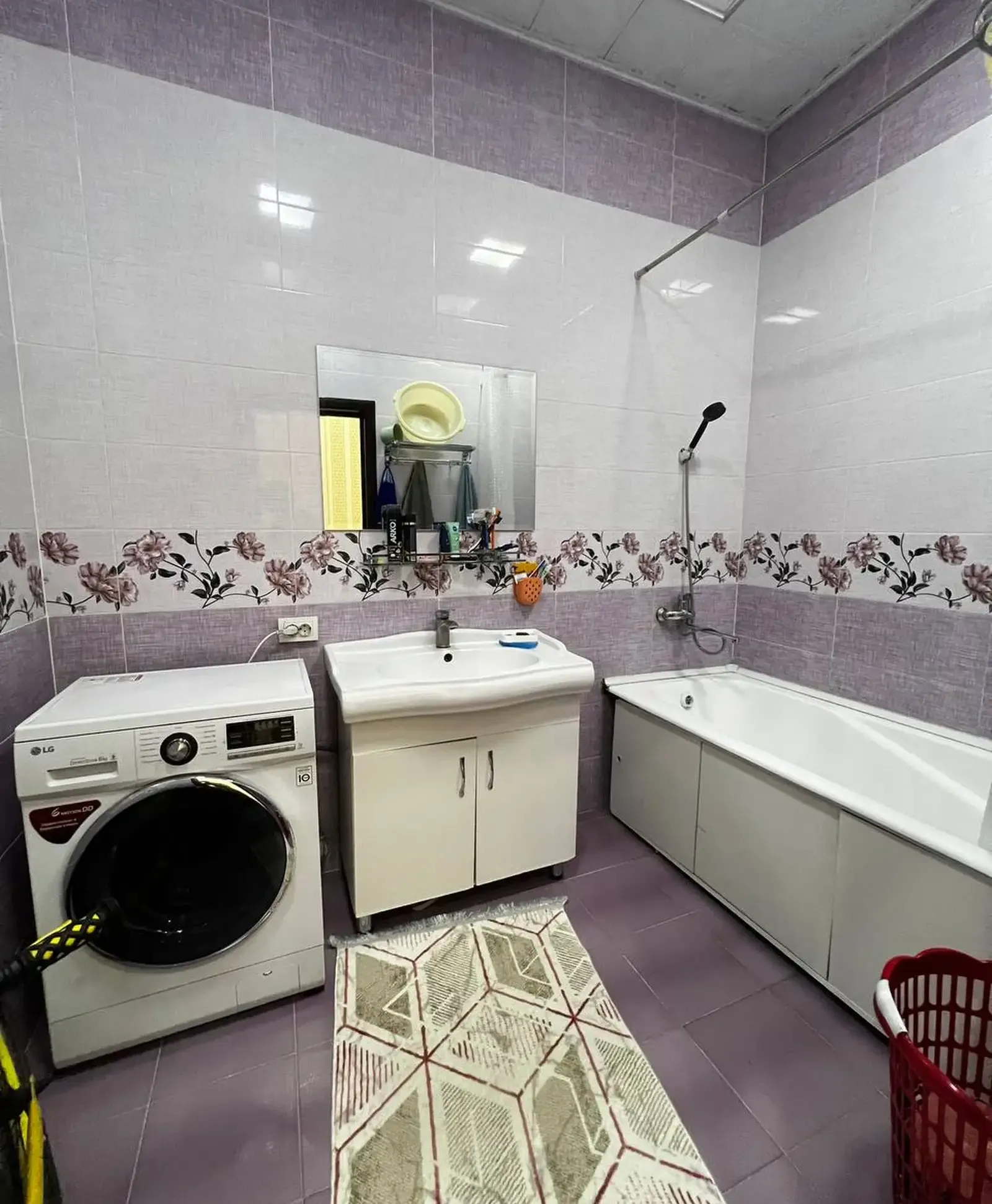 3-к квартира, 2 этаж, 111 м², Фирдавси