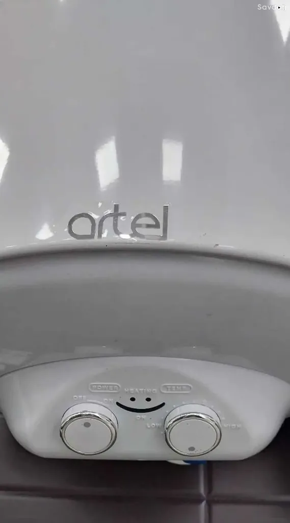 Водонагреватель Artel 80л.