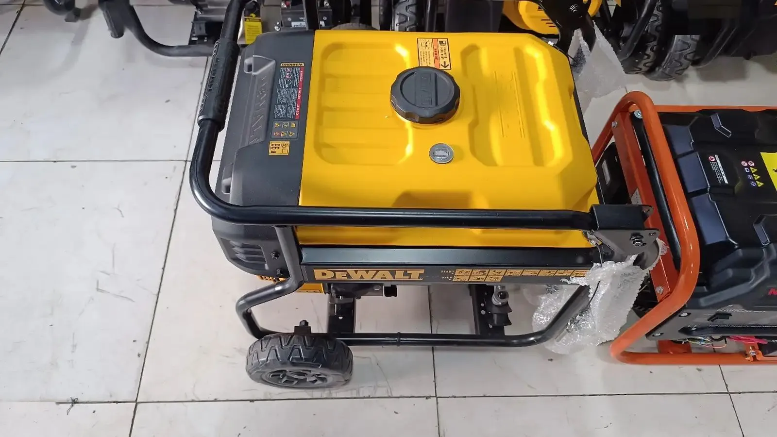 Движок Dewalt