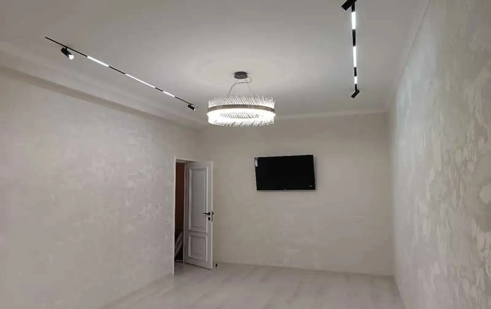 2-комн. квартира, 4 этаж, 65м², 82мкр