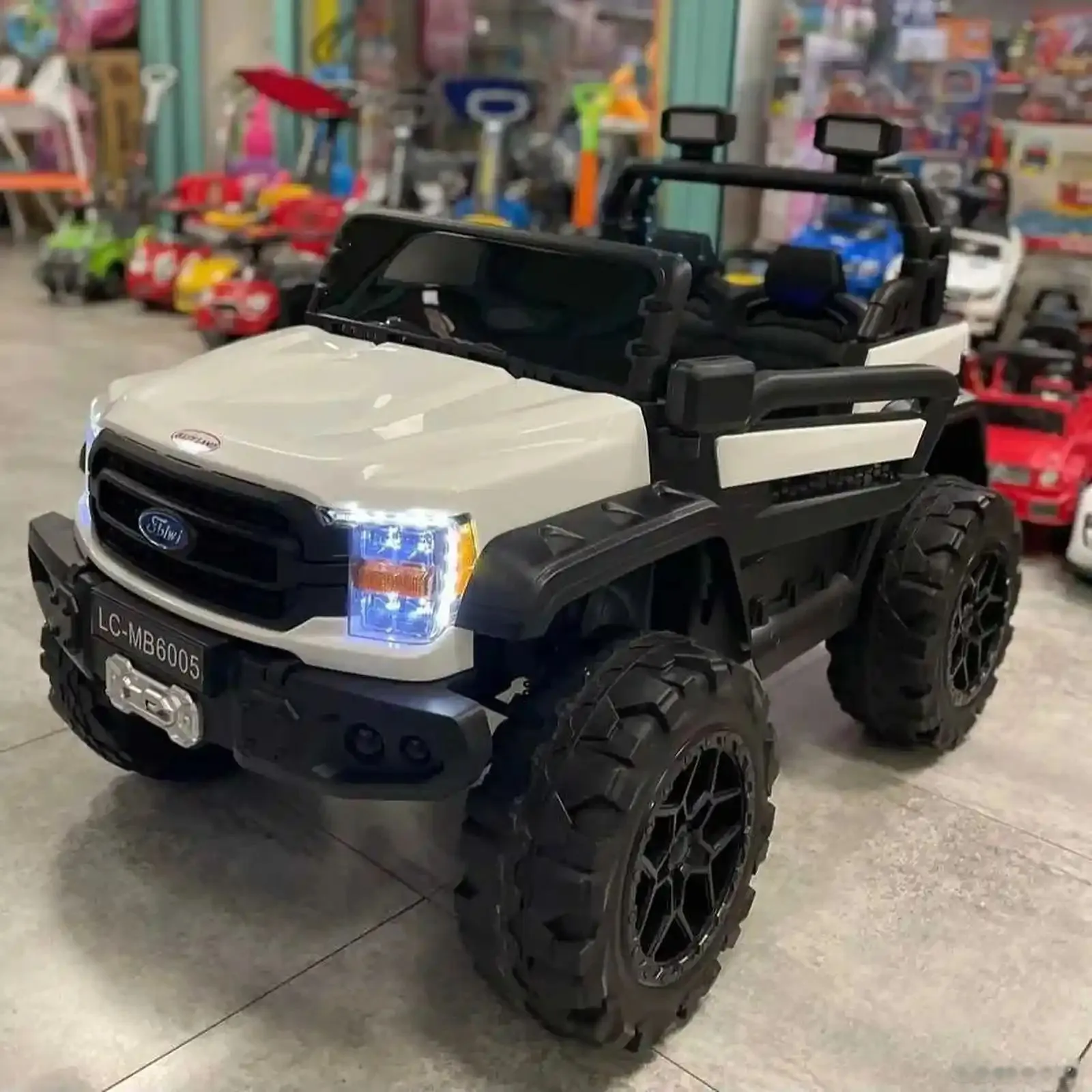 Детский электромобиль