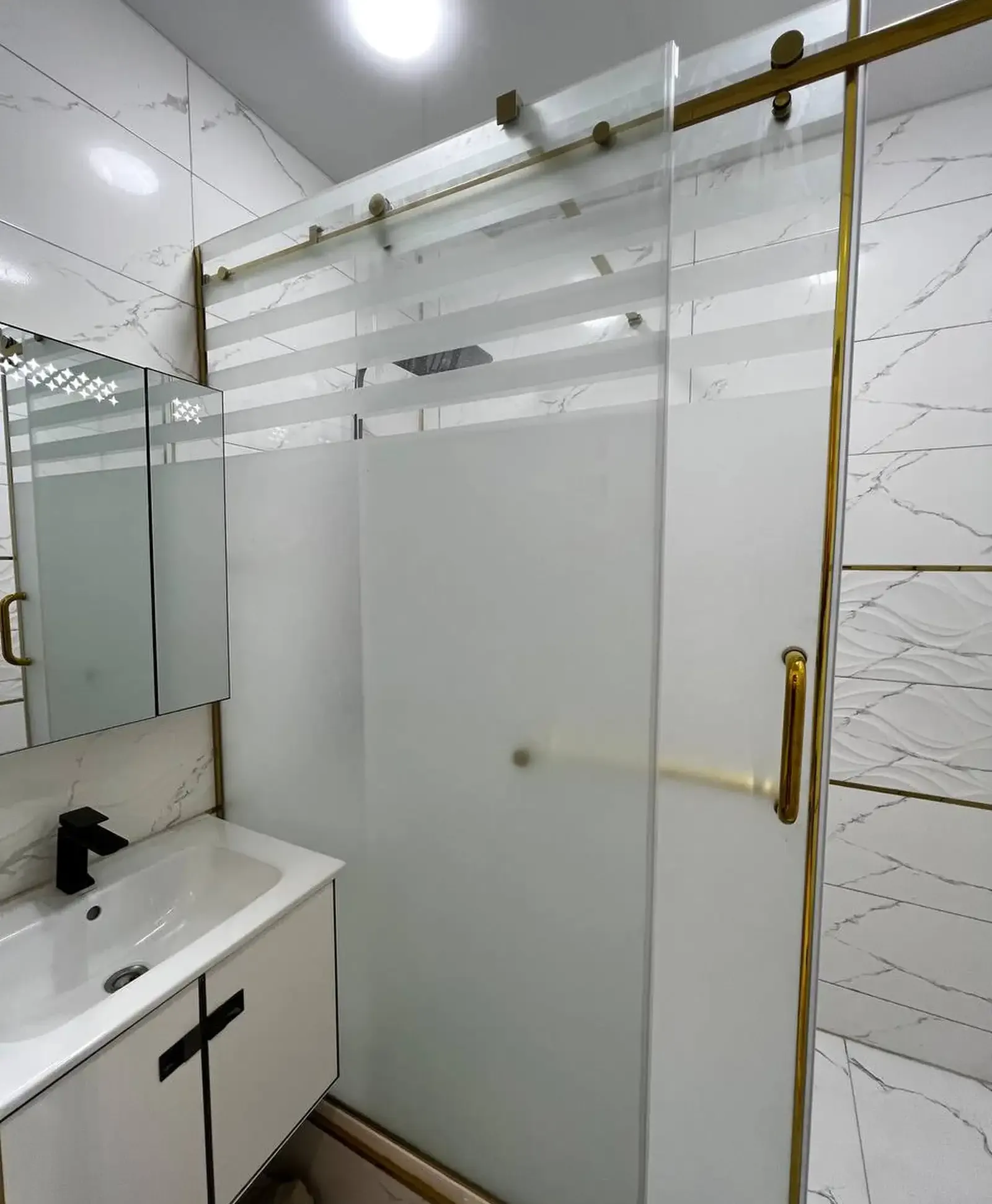 3-комн. квартира, 1 этаж, 82 м²,  33мкр