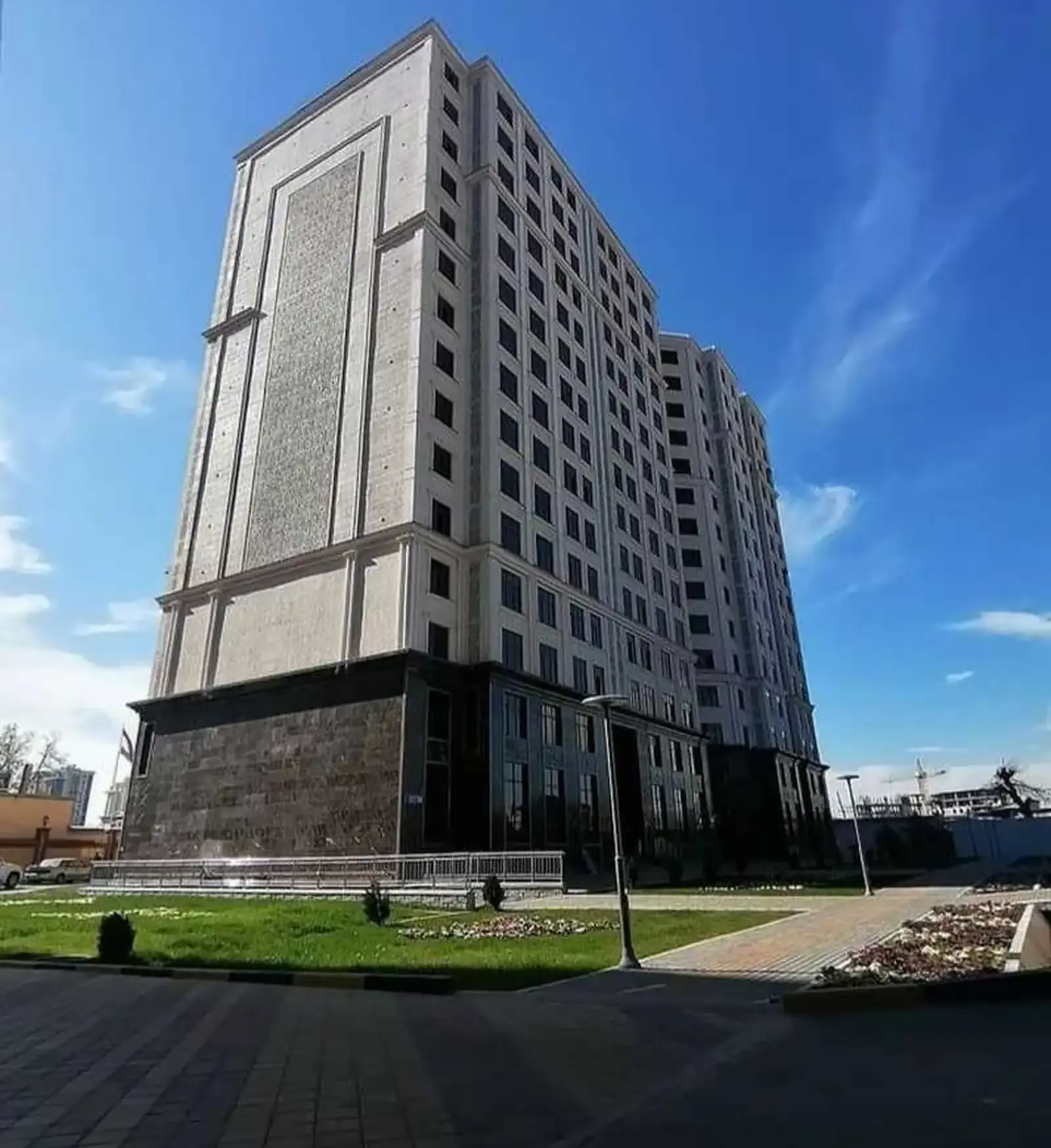 3-комн. квартира, 3 этаж, 120м², И. Сомони