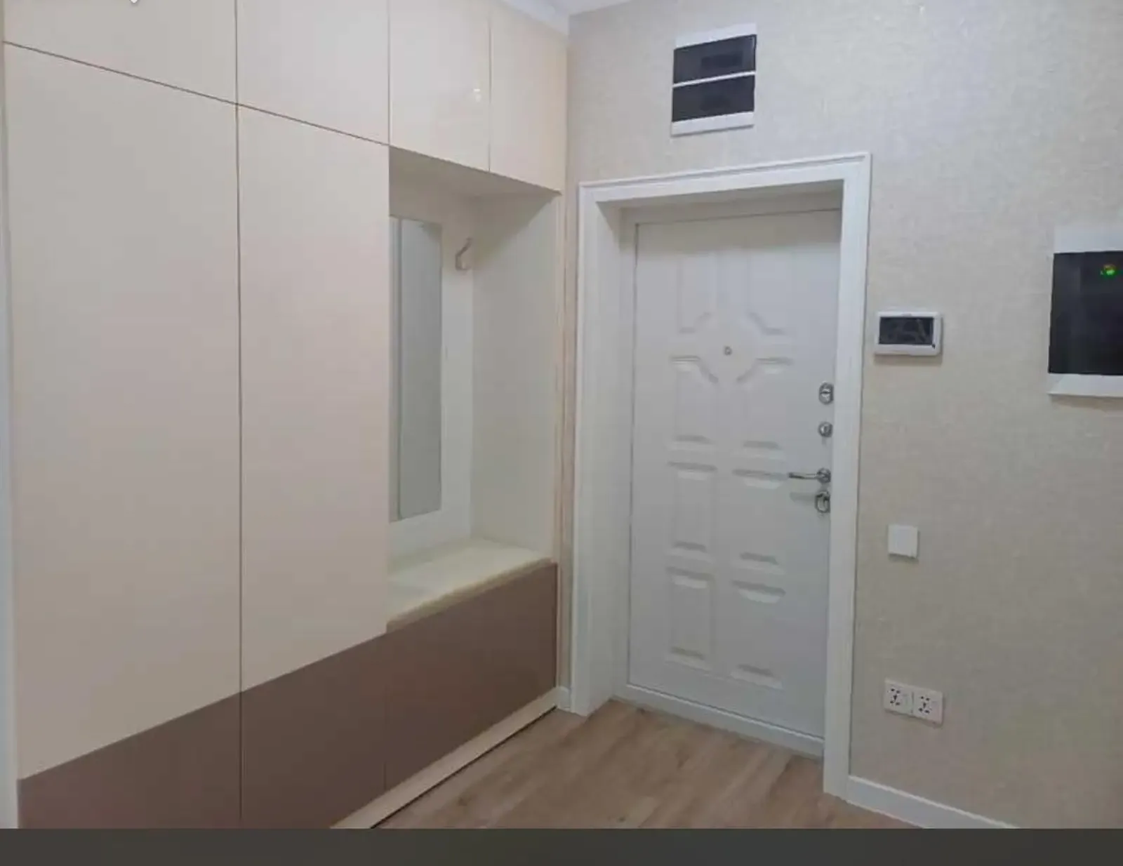2-комн. квартира, 2 этаж, 97м², шоҳмансур