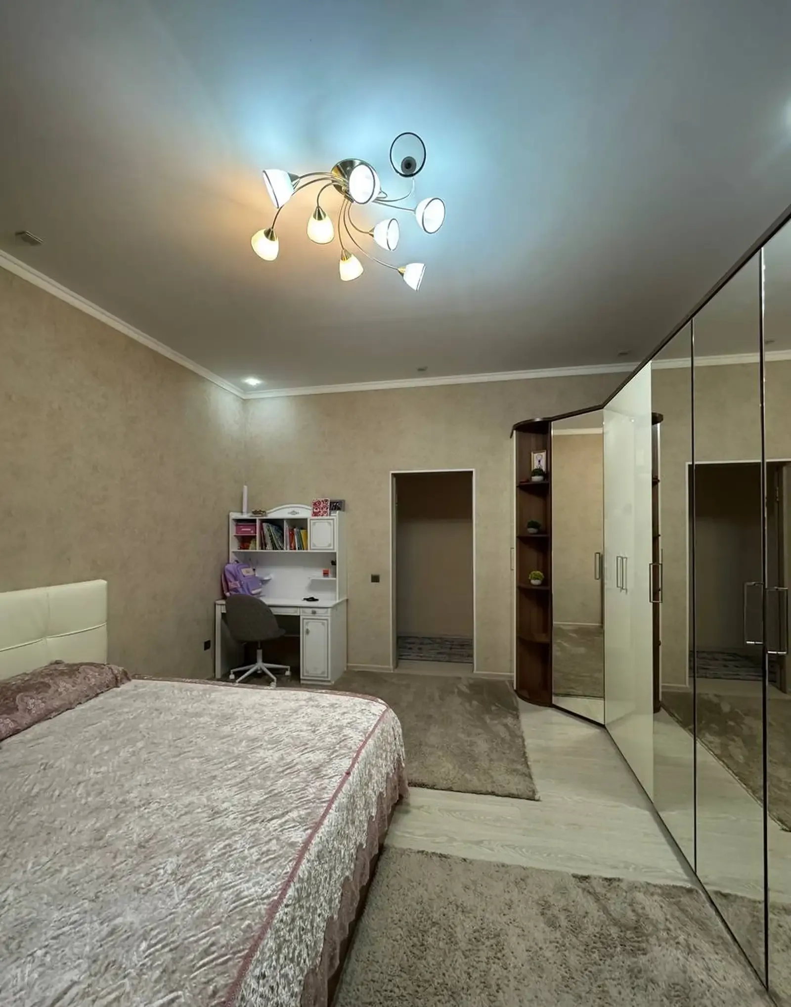 2-комн. квартира, 12 этаж, 98 м², Сомони