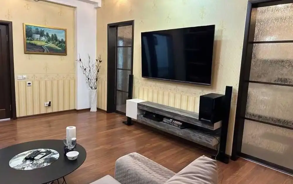 2-комн. квартира, 4 этаж, 110м², Сафина,Дом печать дом Швили
