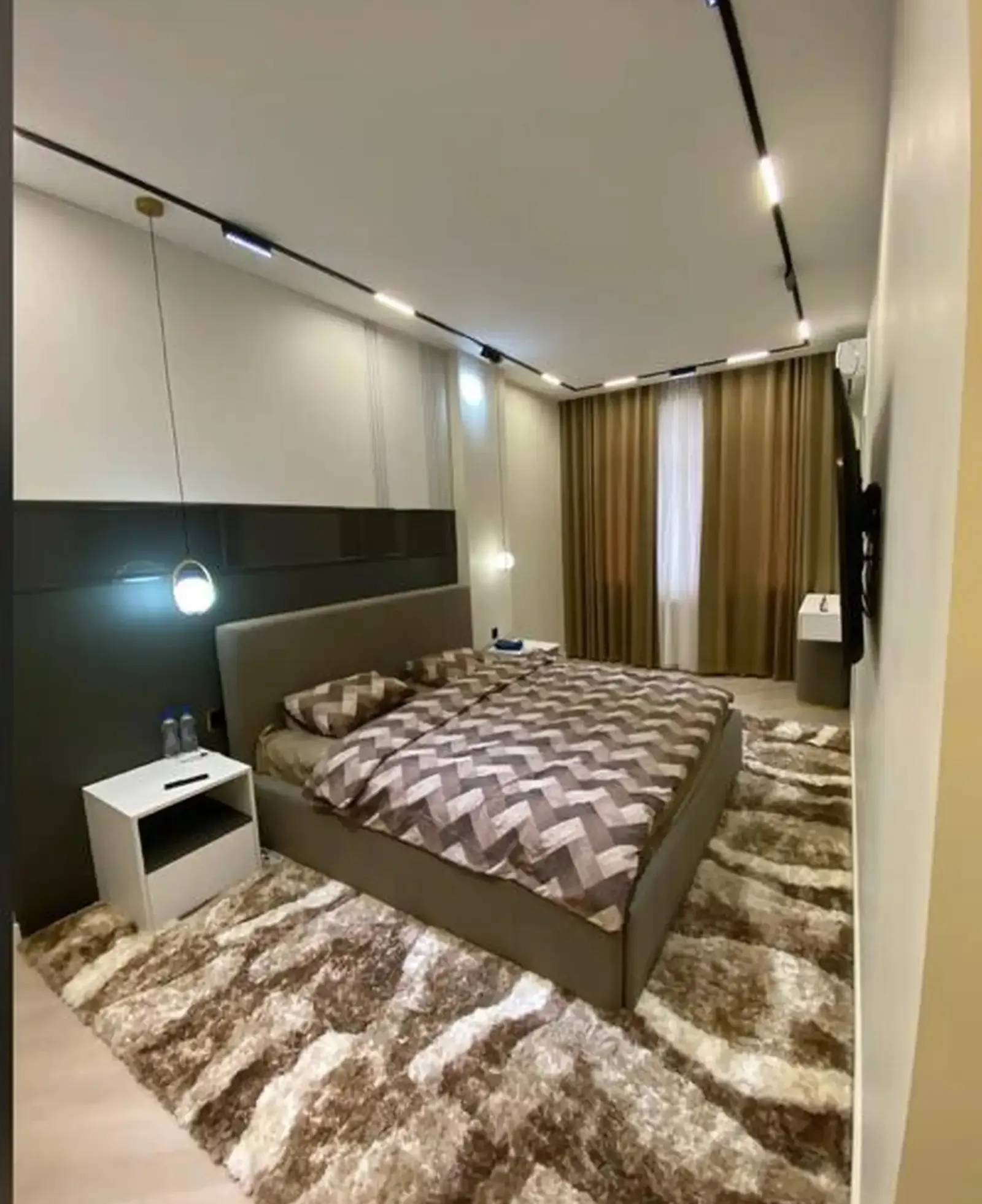 3-комн. квартира, 15 этаж, 66м², Сино