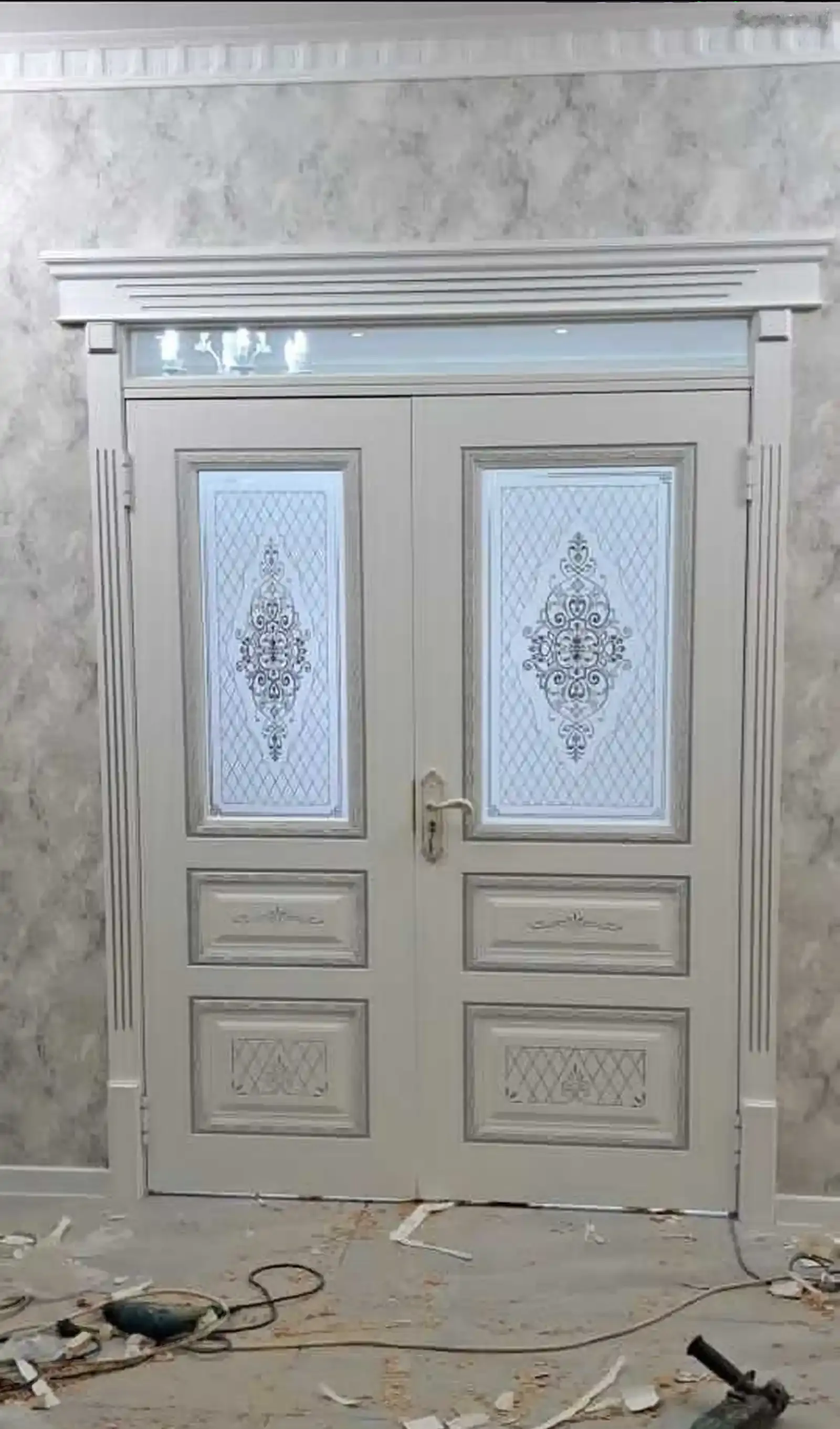 Дверь