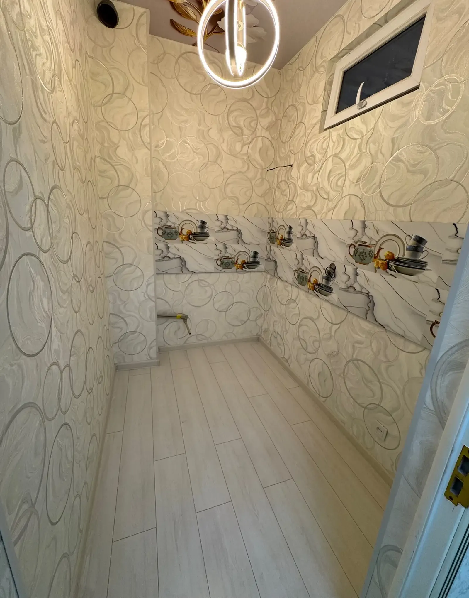 2-к квартира, 3 этаж, 41 м², павароти ленинград