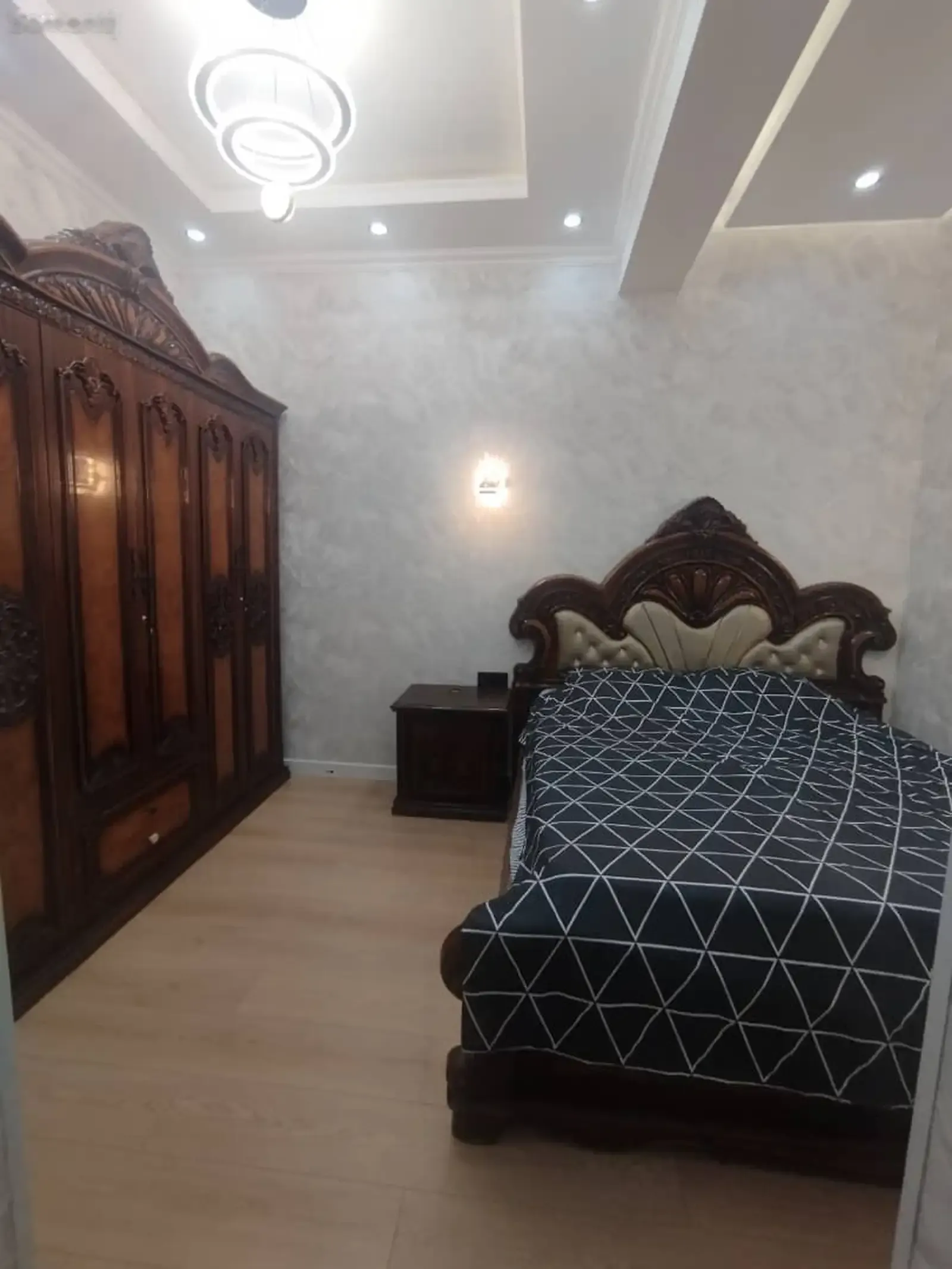 3-к квартира, 6 этаж, 80 м², И.Сомони