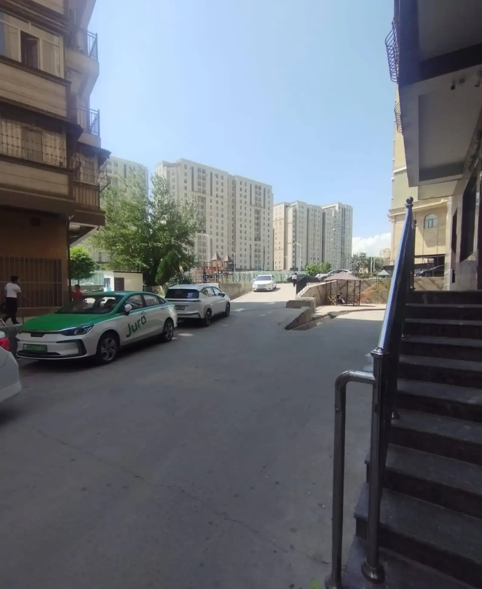 Помещение под магазин / салон, 1200м², Сино