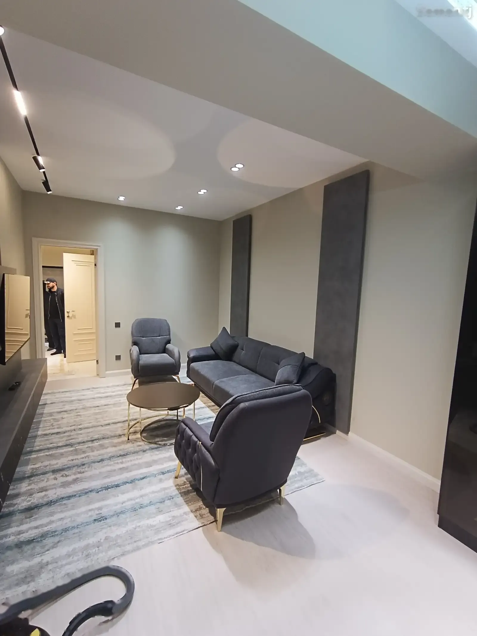 2-к квартира, 10 этаж, 74 м², Шохмансур