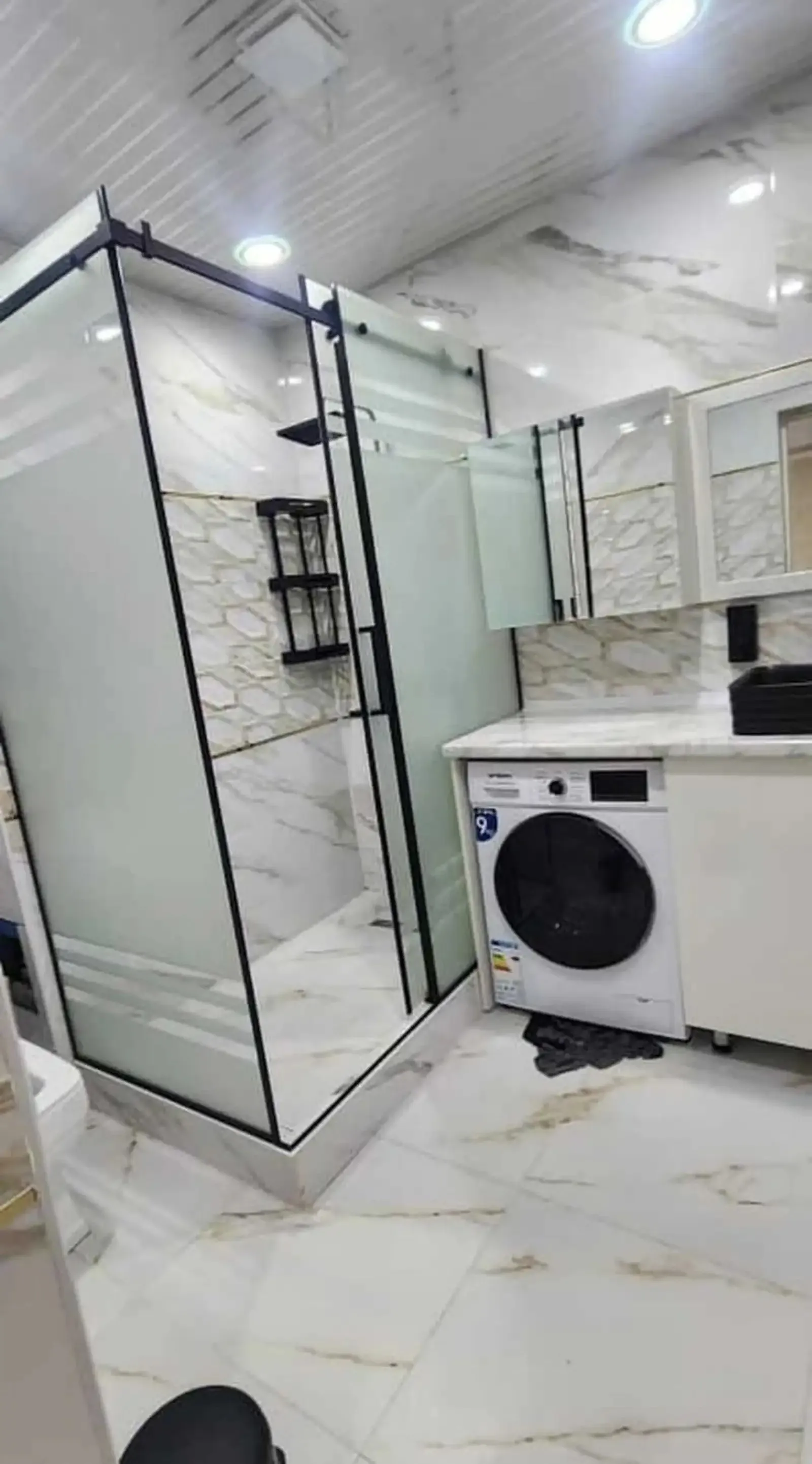 2-комн. квартира, 16 этаж, 88м², Славянский