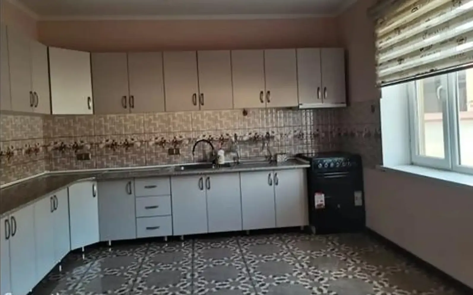 2-этажный, 5 комнатный дом, 360 м², Шохмансур
