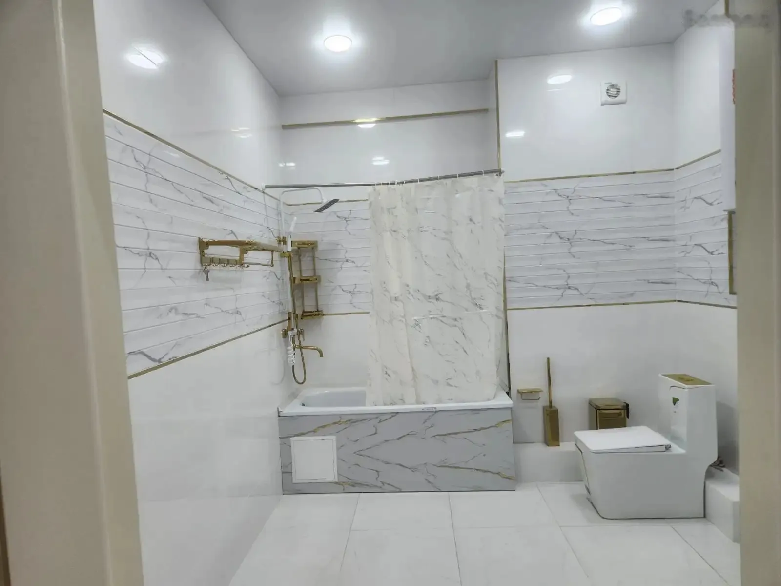 2-к квартира, 14 этаж, 100 м², н. шохмансур, Улица Айни, наздики Садбарг