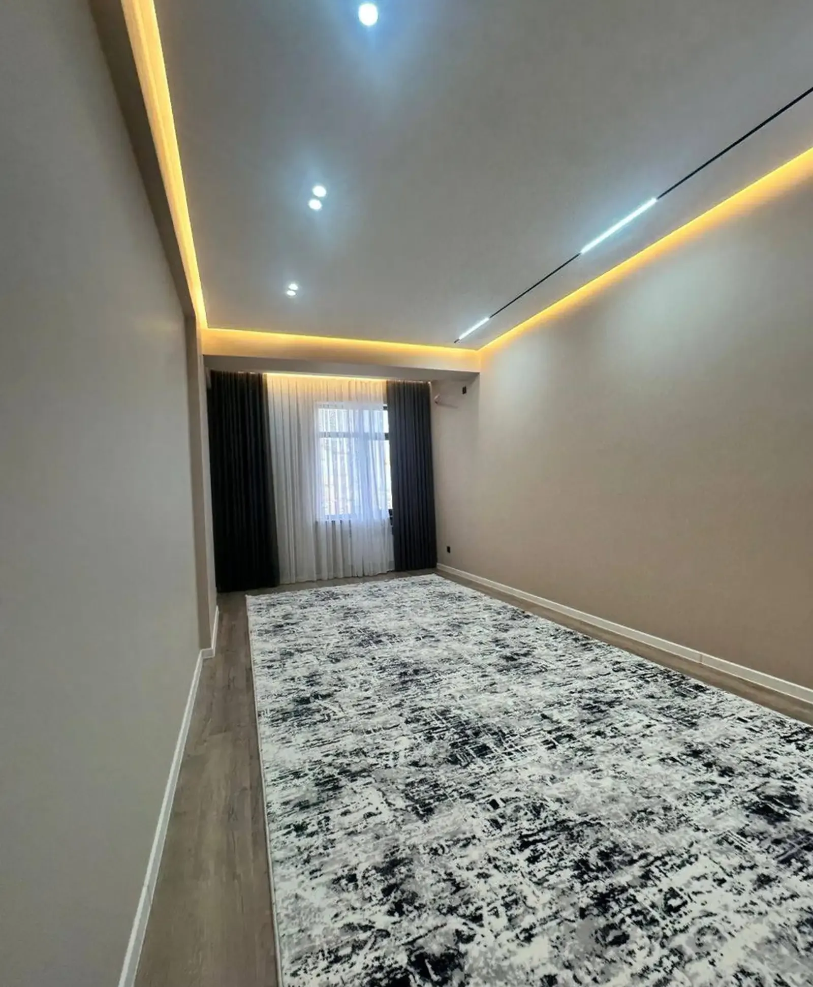 2-комн. квартира, 9 этаж, 71 м², Шохмансур