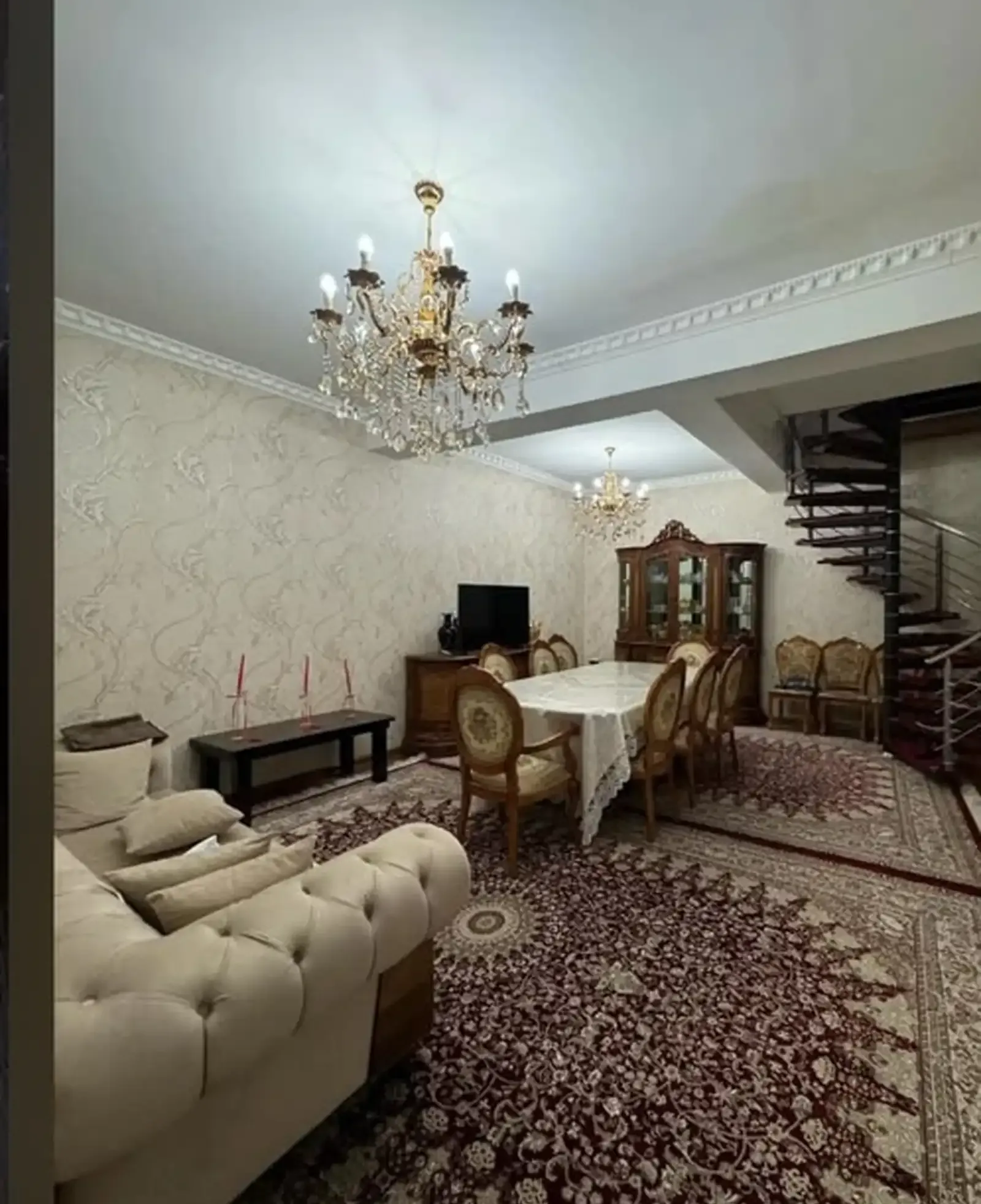 2-этажный, 8 комнатный дом, 305 м², И. Сомони