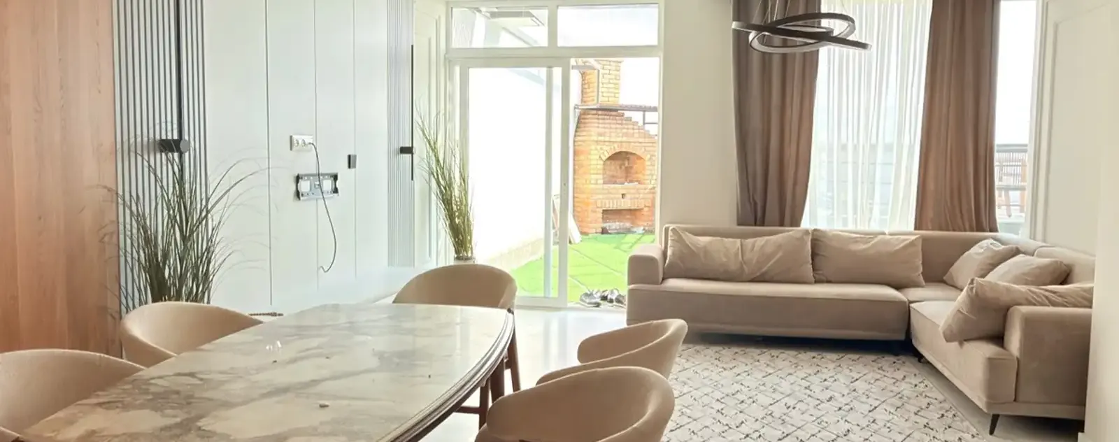 3-комн. квартира, 14 этаж, 175 м², На против Парк Айнӣ (нотариус И. Сомонӣ)
