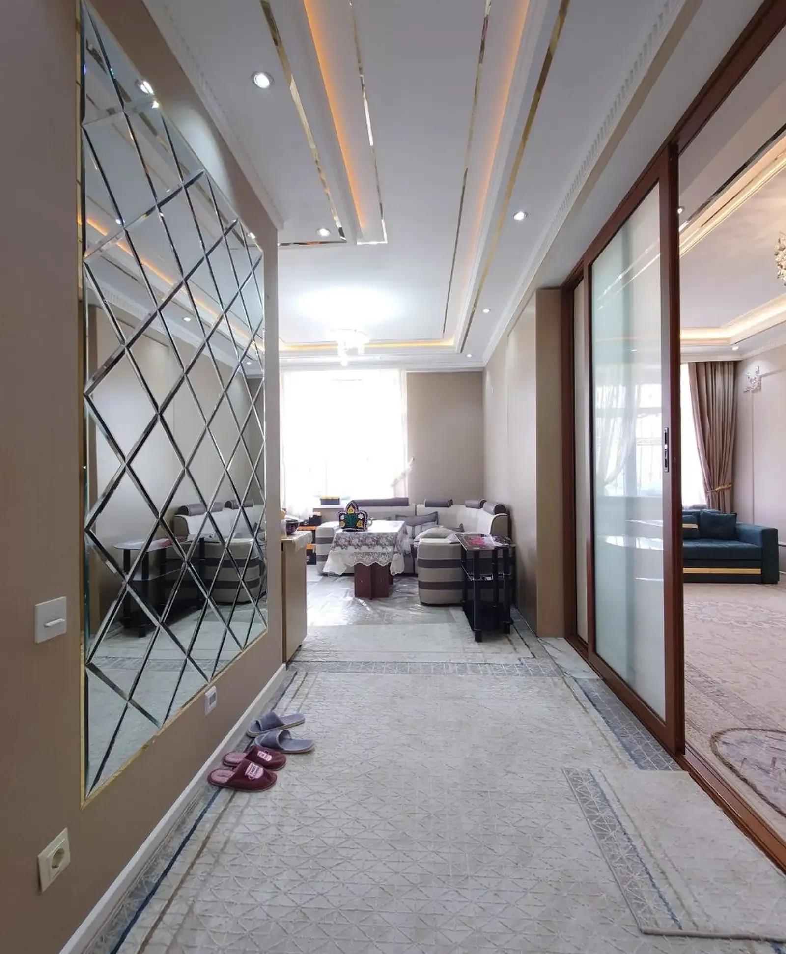 3-к квартира, 5 этаж, 71 м², Сино