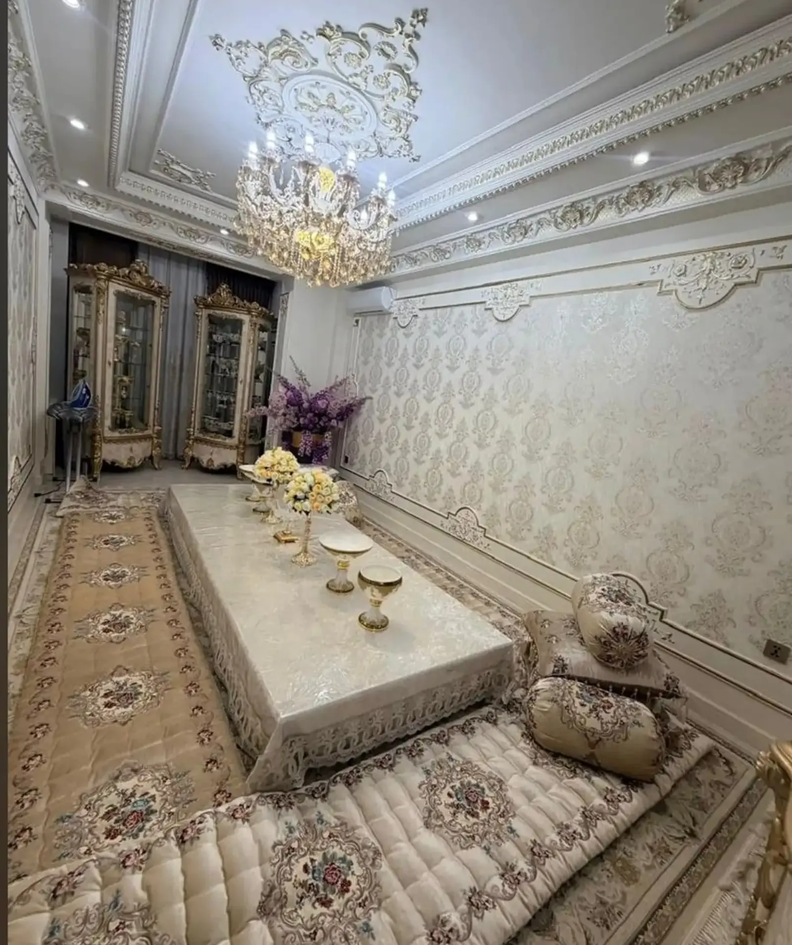 6-комн. квартира, 4 этаж, 200 м², Сомони