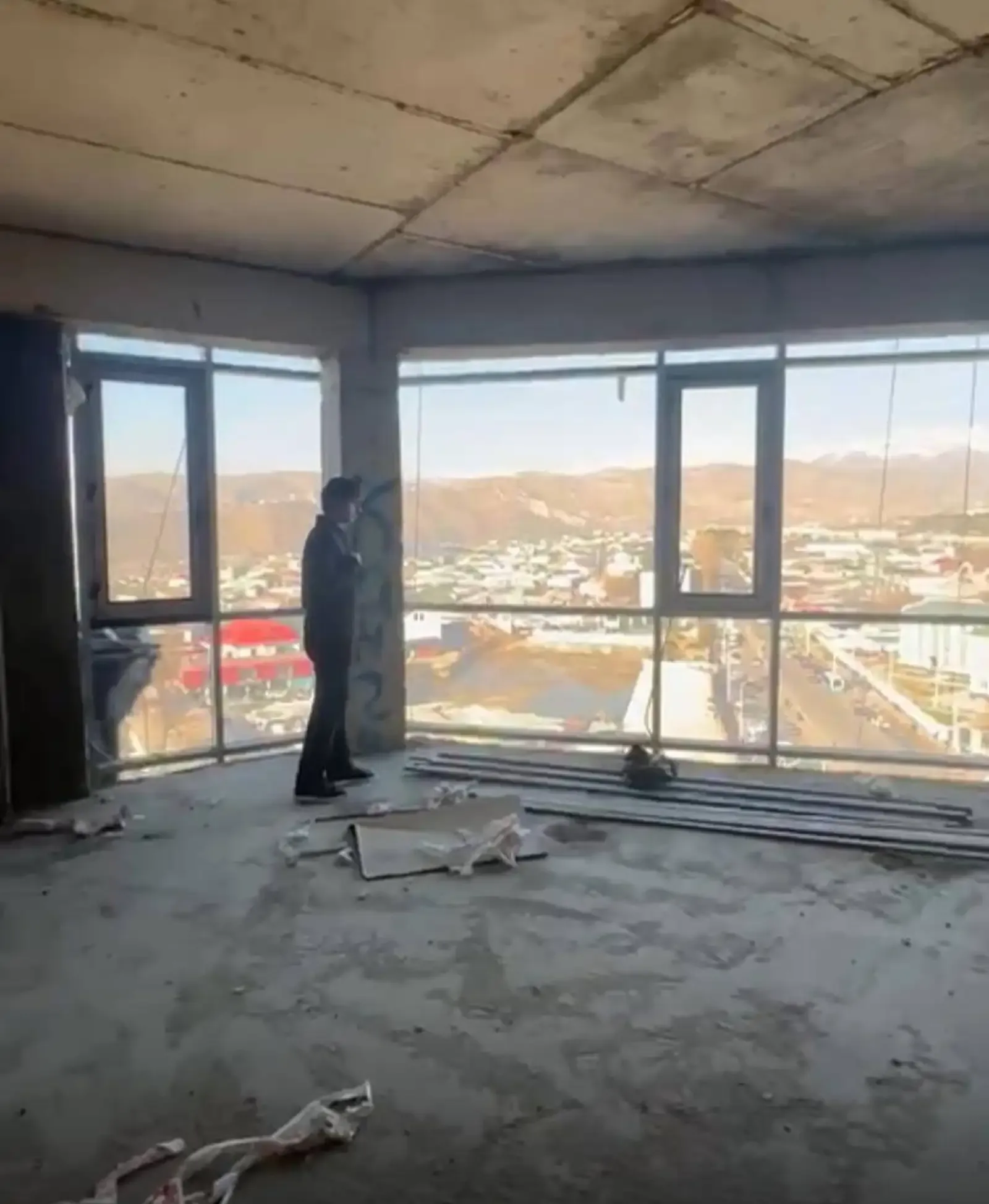 3-комн. квартира, 10 этаж, 139 м², Исмоили Сомони, Водонасос