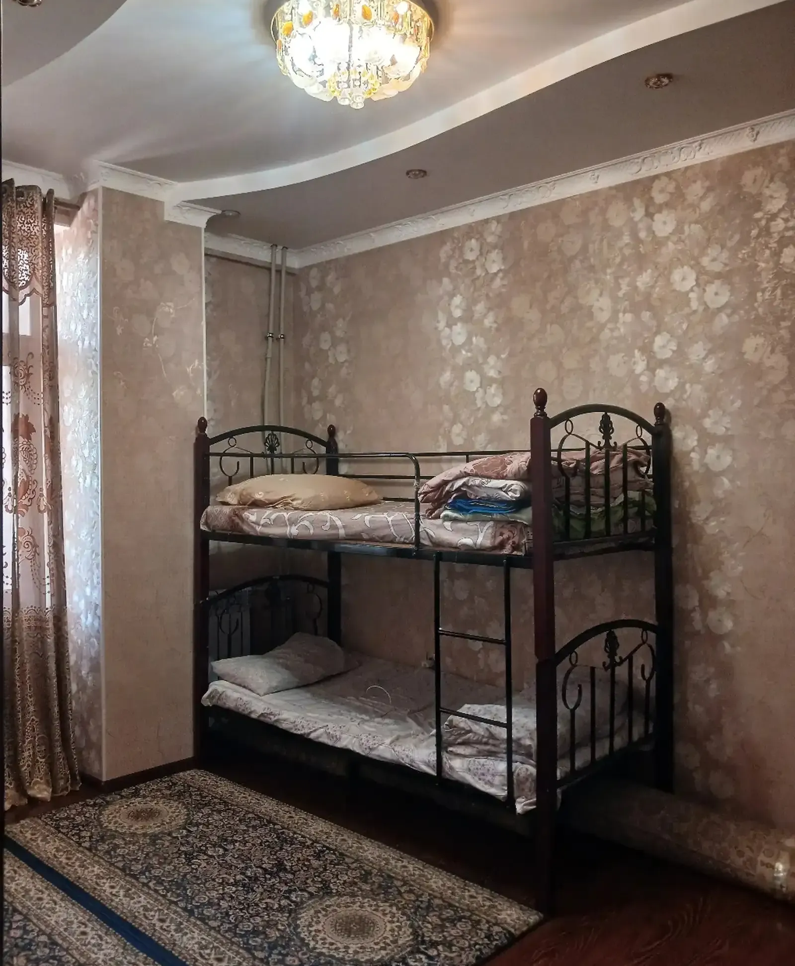 2-комн. квартира, 4 этаж, 60м², Зарафшон поликлиника 14