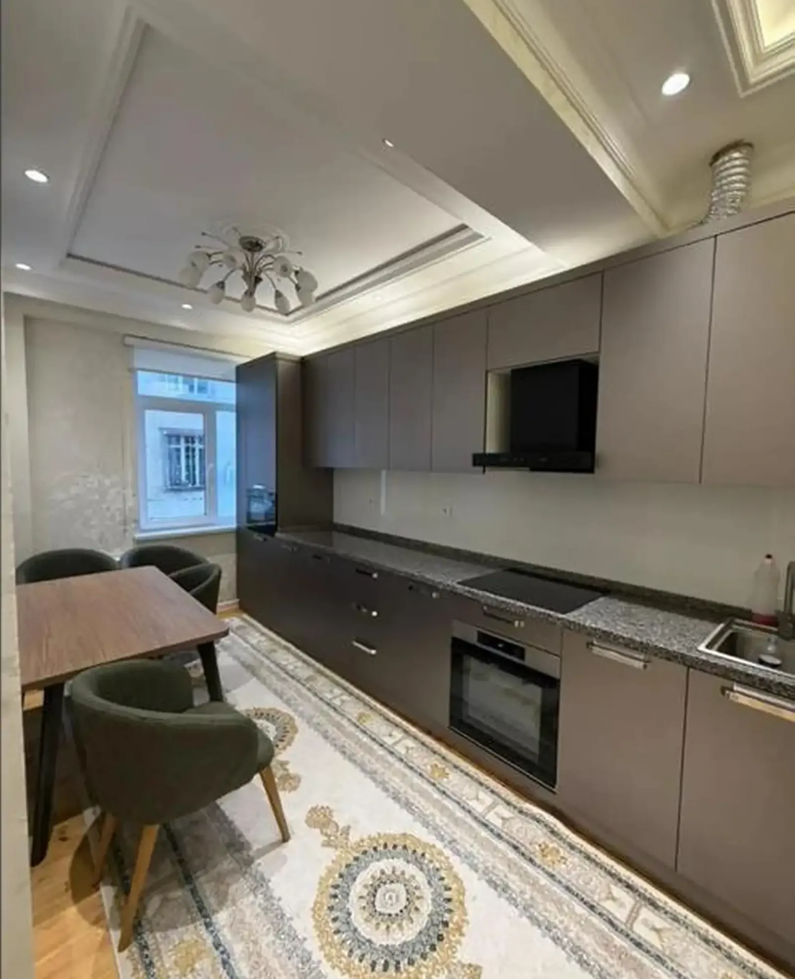 3-комн. квартира, 3 этаж, 100м², Фирдавси