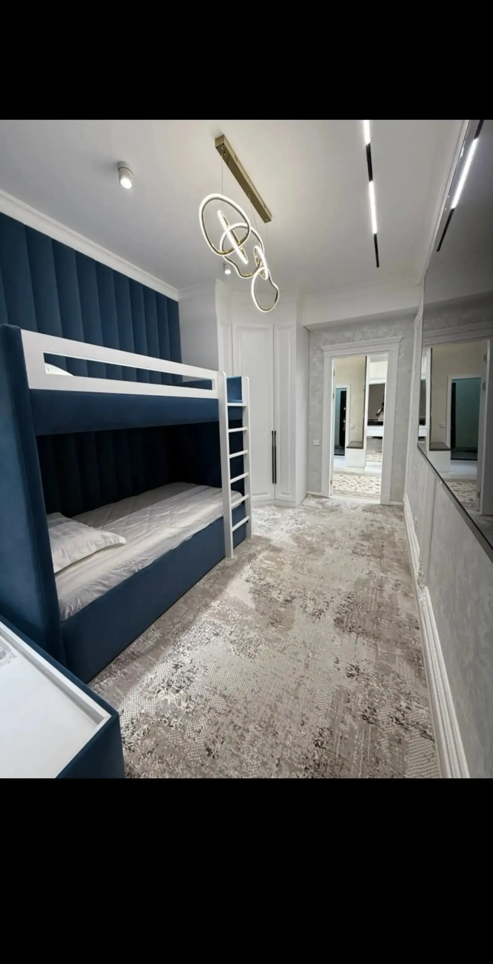 3-комн. квартира, 10 этаж, 120м², Батанический сад