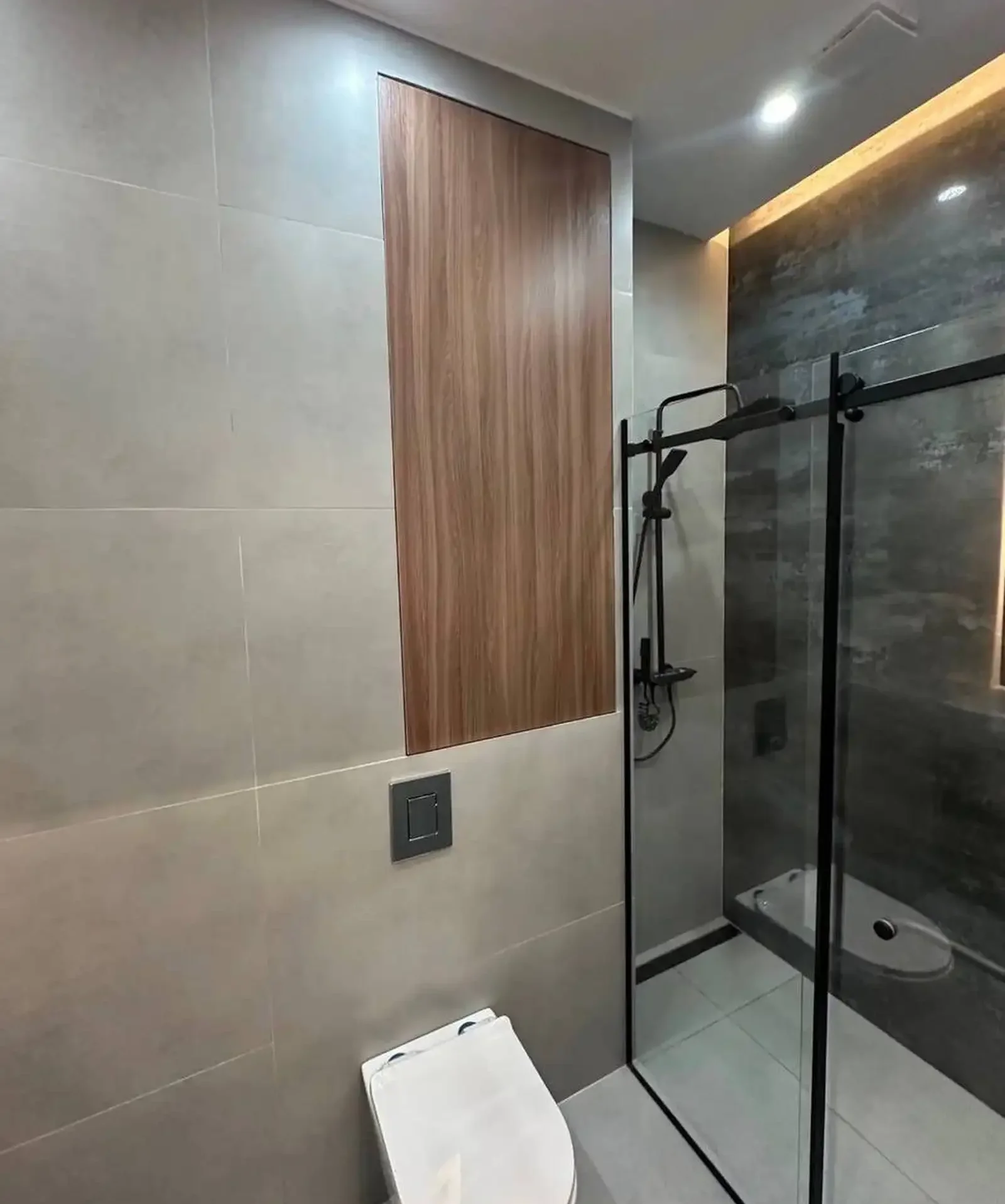 3-комн. квартира, 16 этаж, 95 м², Исмоили Сомони Спартак