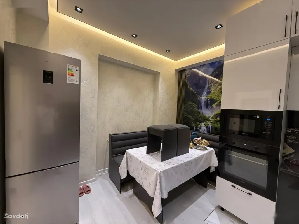 3-комн. квартира, 2 этаж, 102 м², Сино