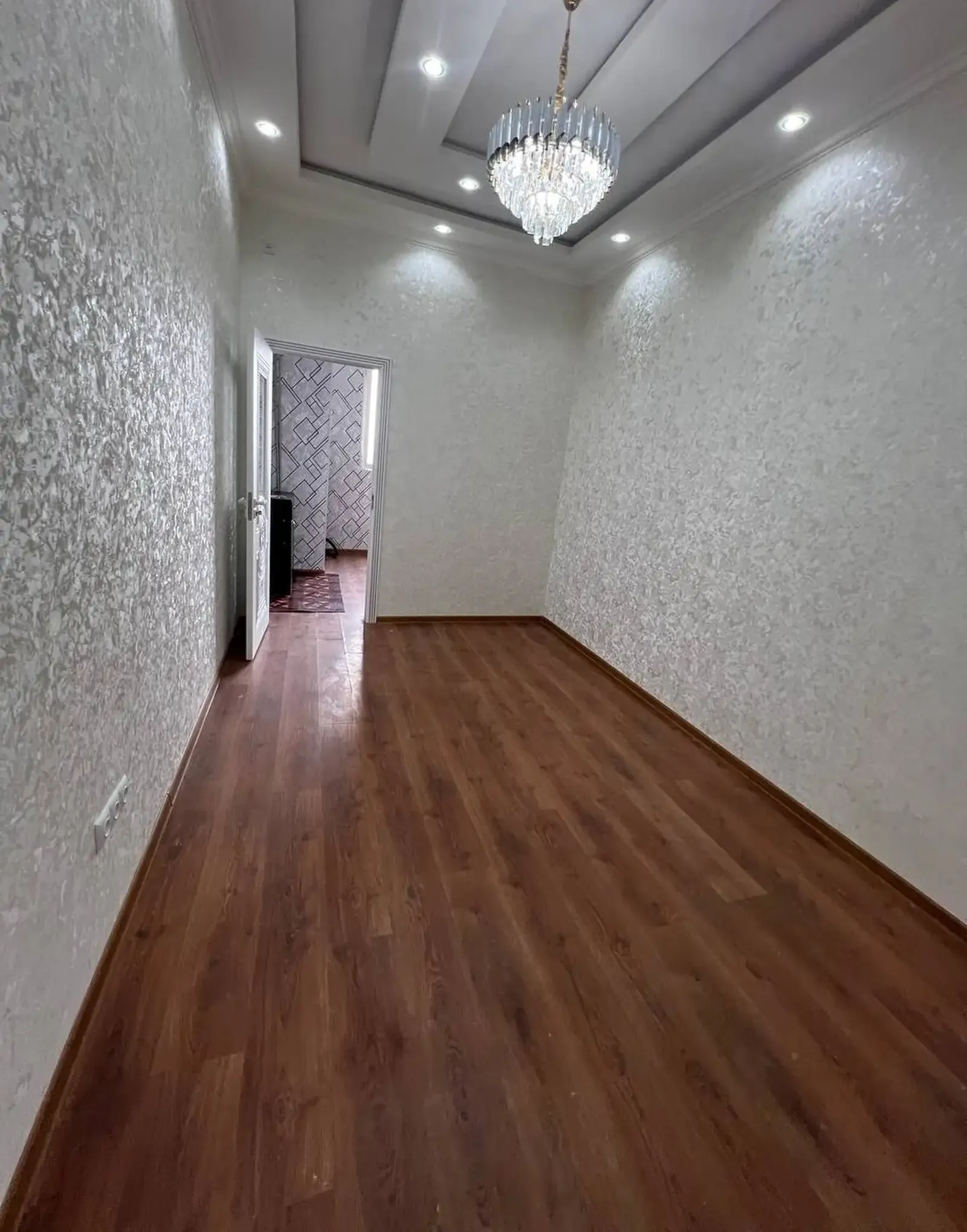 2-к квартира, 11 этаж, 56 м², Исмоили Сомони, Северный