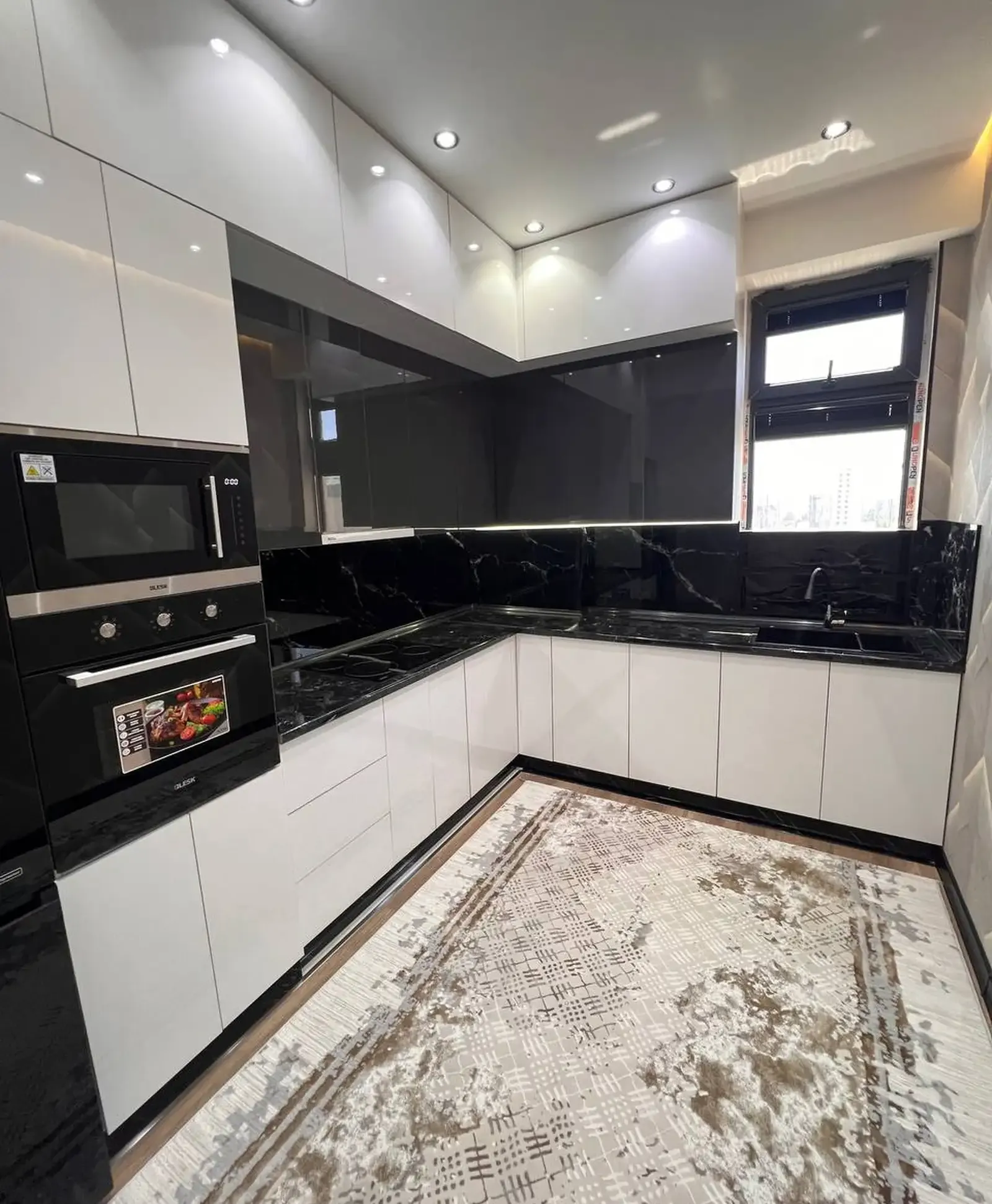 3-комн. квартира, 8 этаж, 87 м², Фирдавси