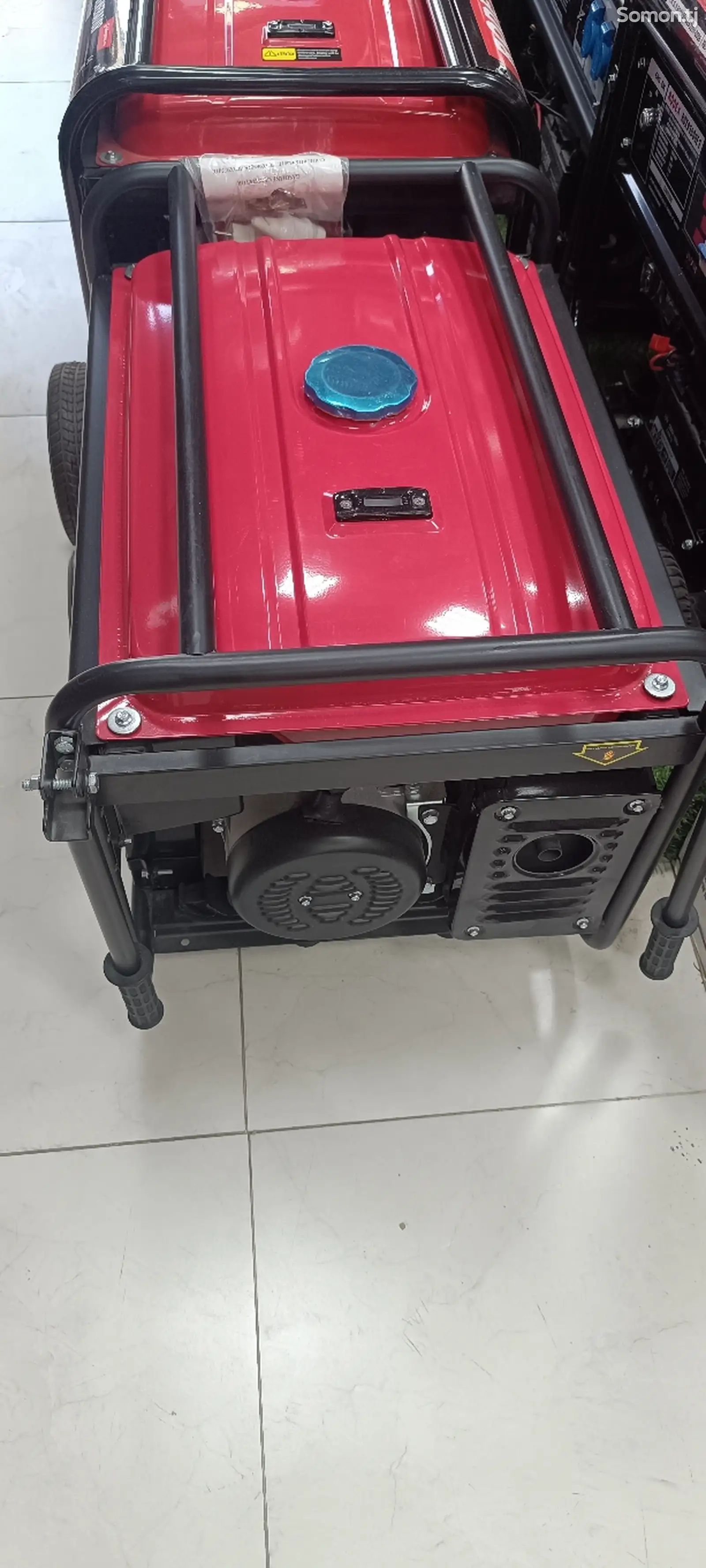 Бензиновый генератор 5квт