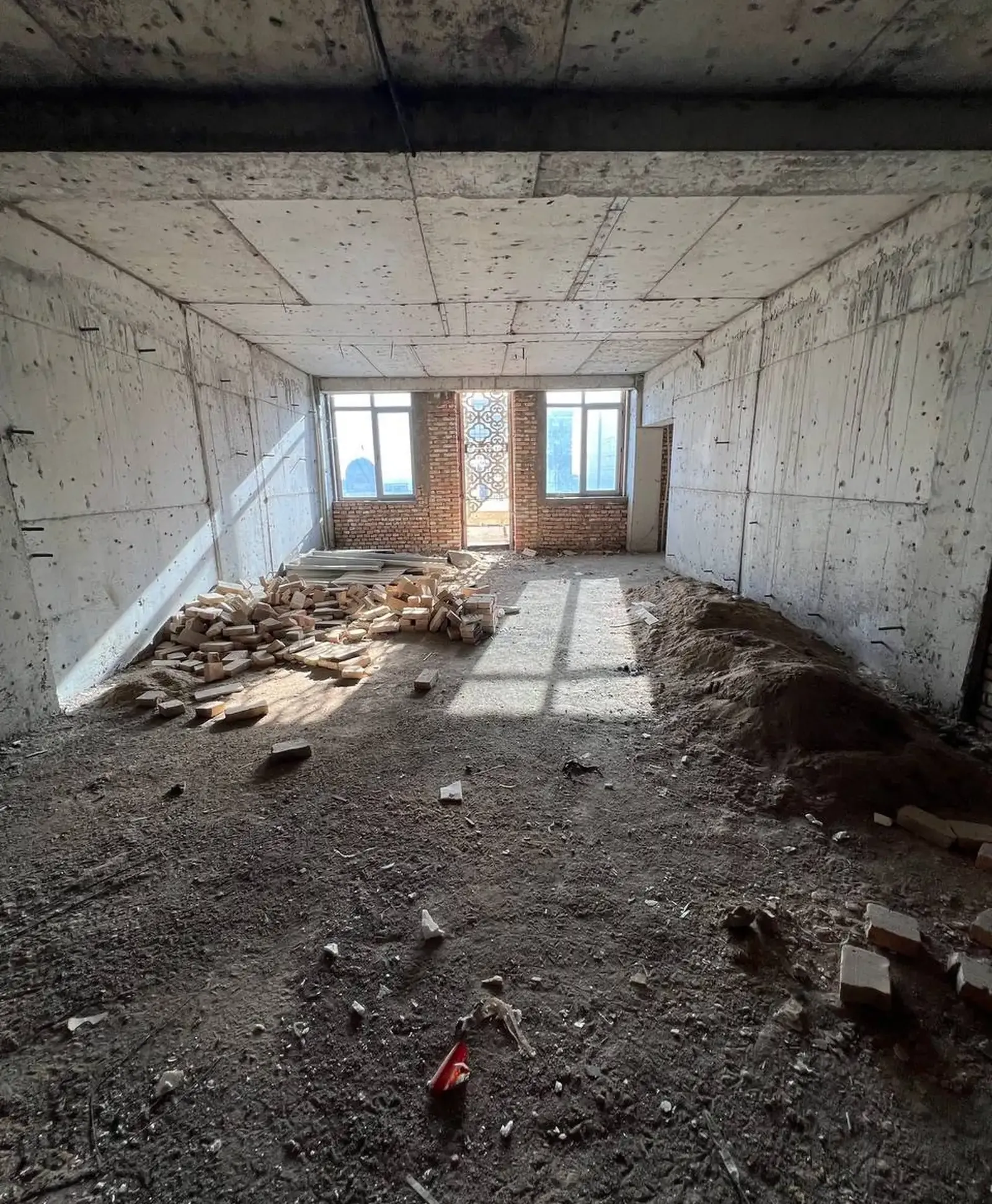 3-комн. квартира, 16 этаж, 136 м², Исмоили Сомони, ЦУМ, Шохпалас