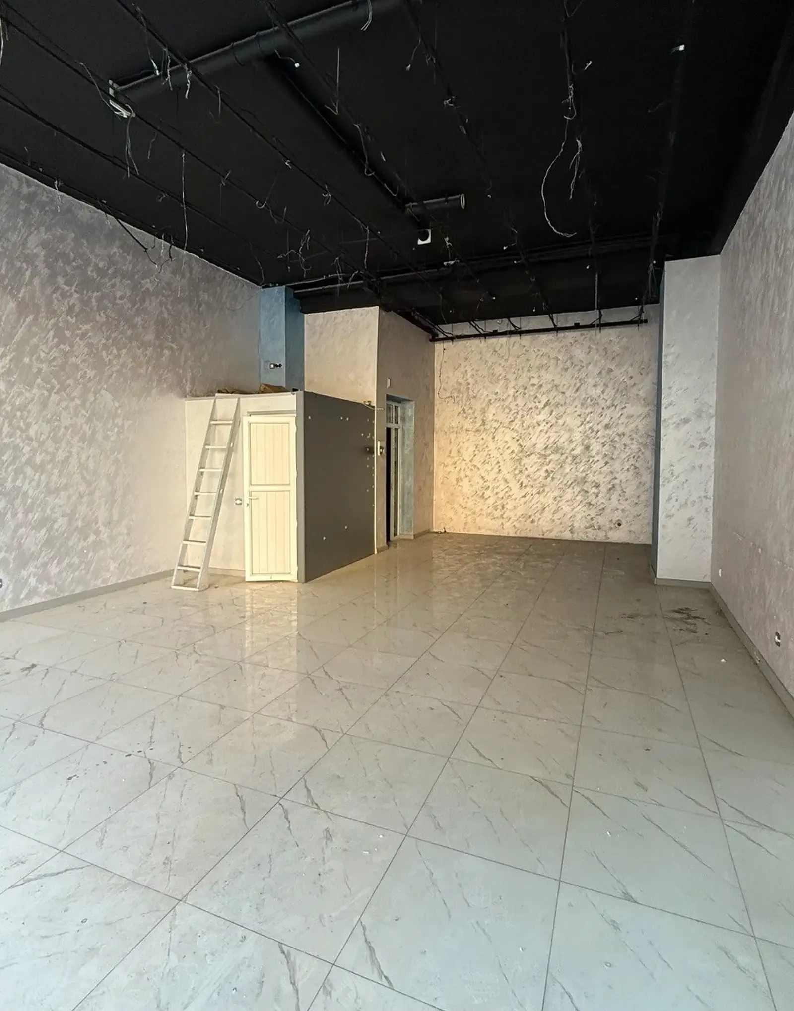 Помещение под свободное назначение, 65м², Ватан, Посольство Турции, Зирбак