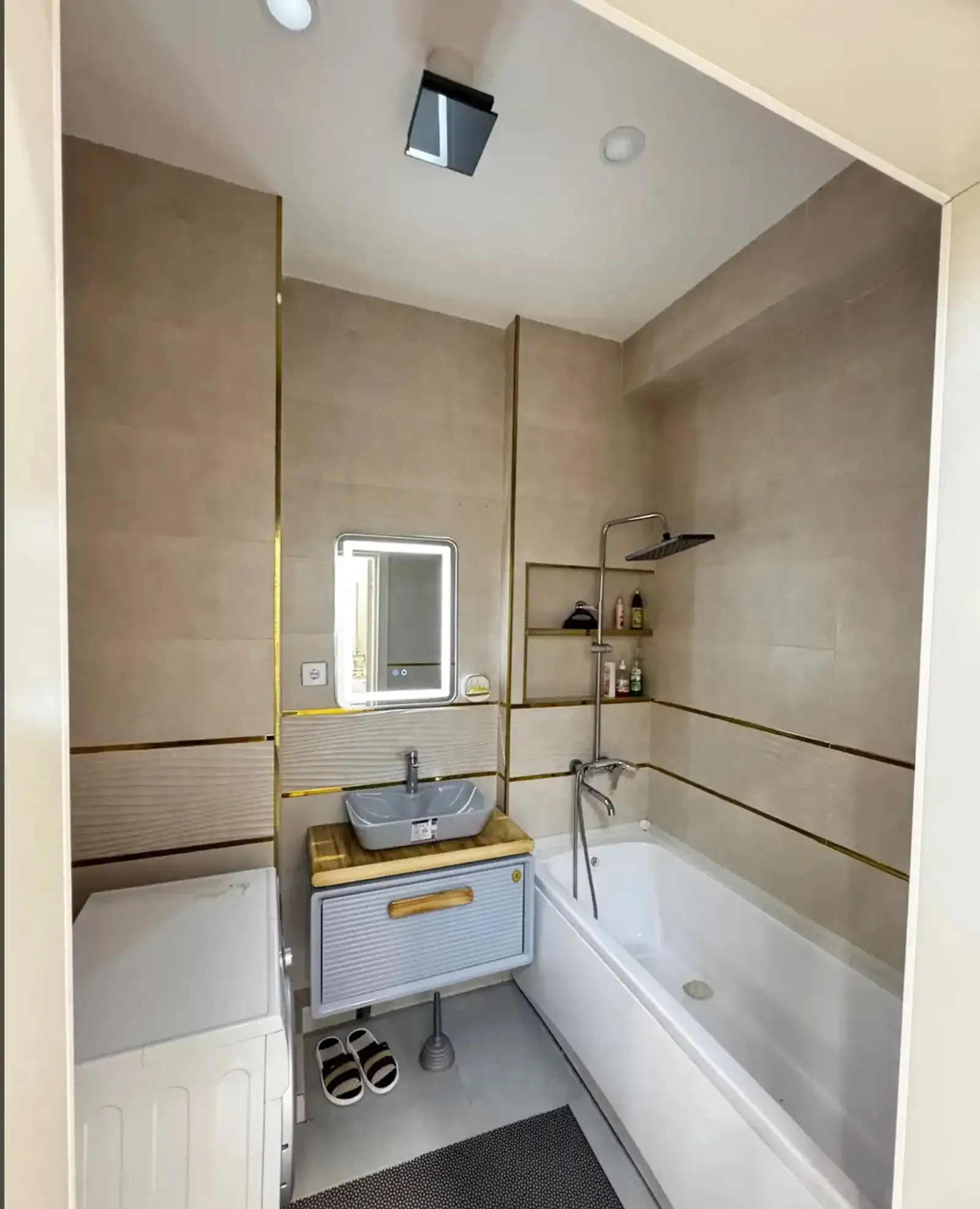 2-комн. квартира, 14 этаж, 65м², Шохмансур