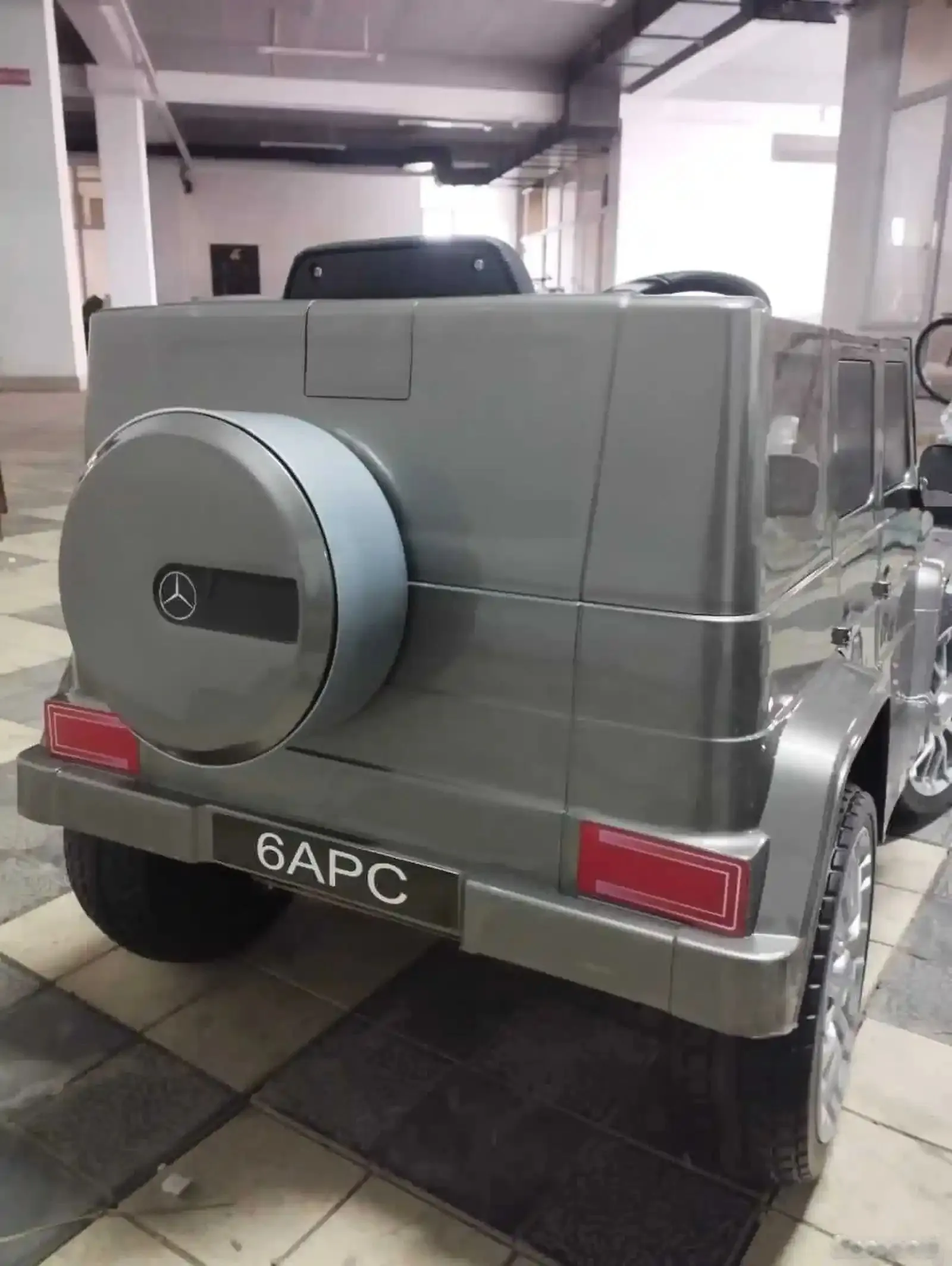 Детский электромобиль