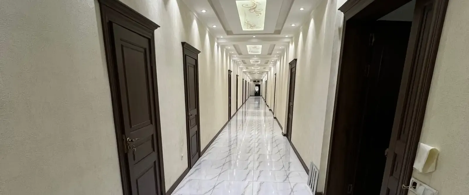 Помещение под свободное назначение, 2500м², Сино Политехникум