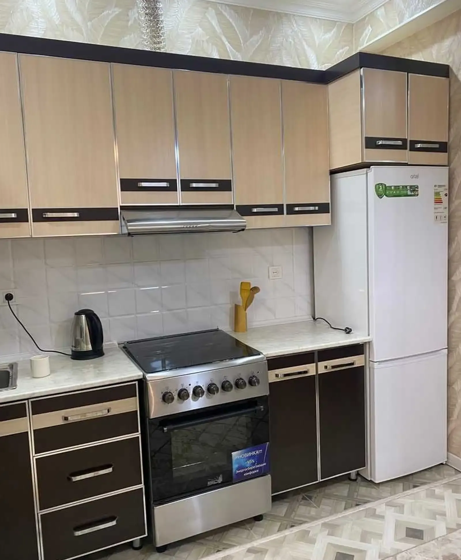 1-комн. квартира, 3 этаж, 50 м², Шохмансур Павароти 4 дома