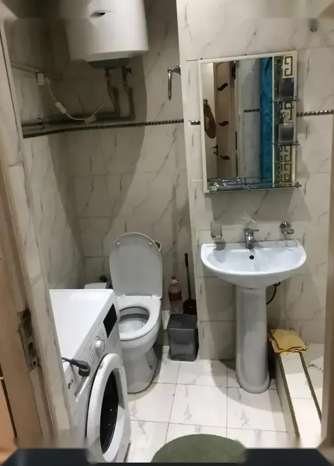 2-комн. квартира, 10 этаж, 68м², Шохмансур
