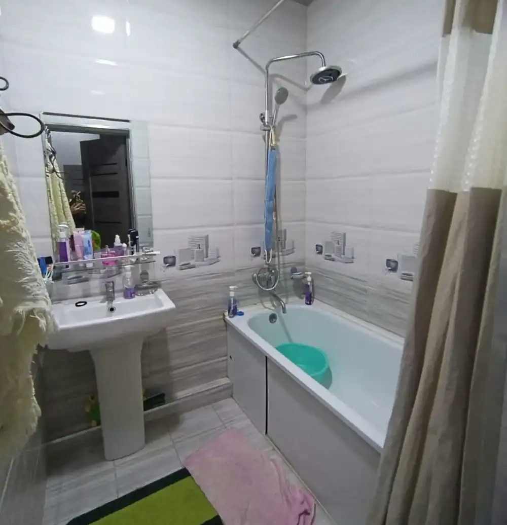 2-комн. квартира, 9 этаж, 65м², Шохмансур, Садбарг, доми Супермаркет Кавсар